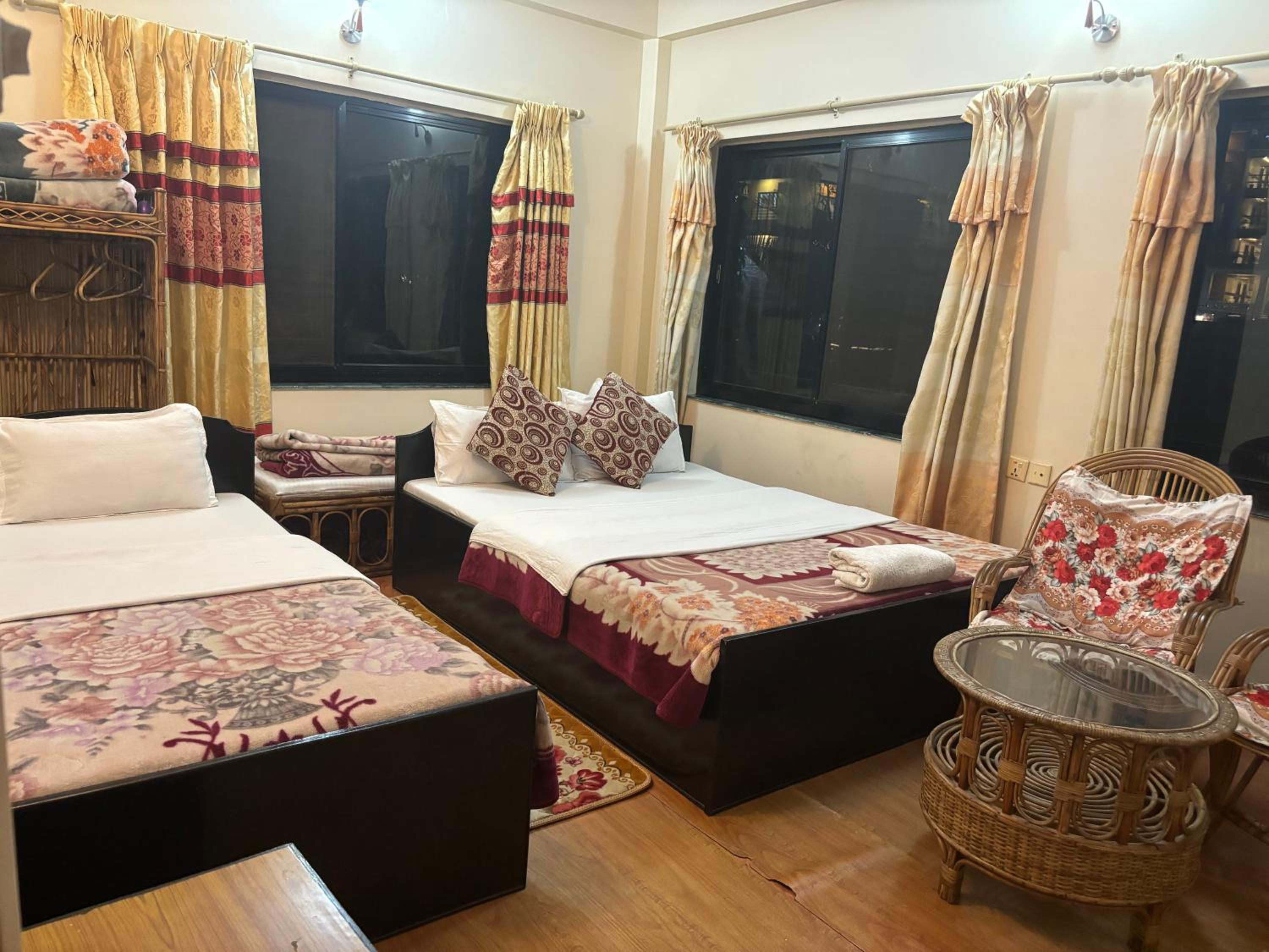 Deluxe Twin Room photo 3