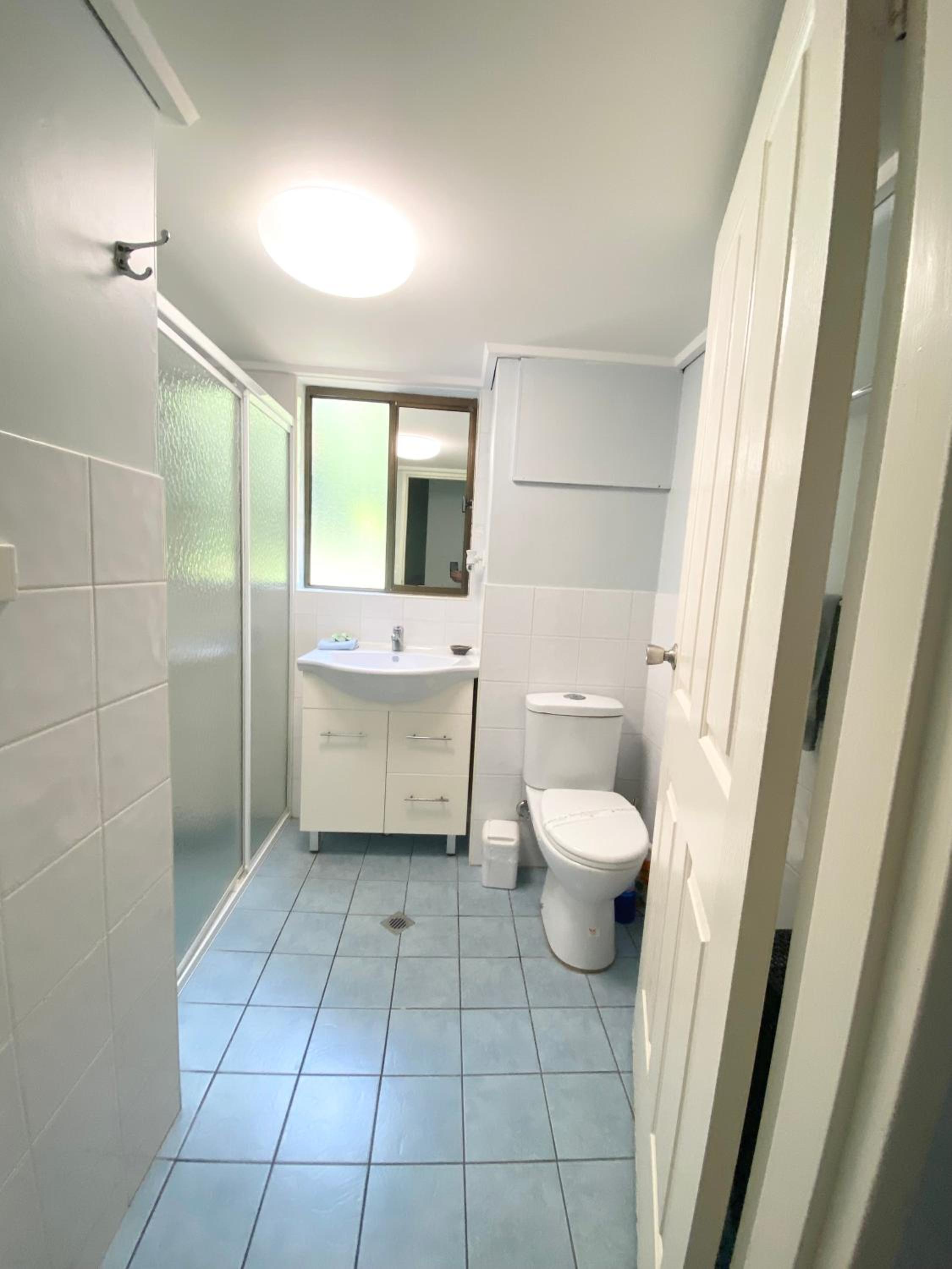 Executive One-Bedroom Apartment with Ocean View - Photo 2