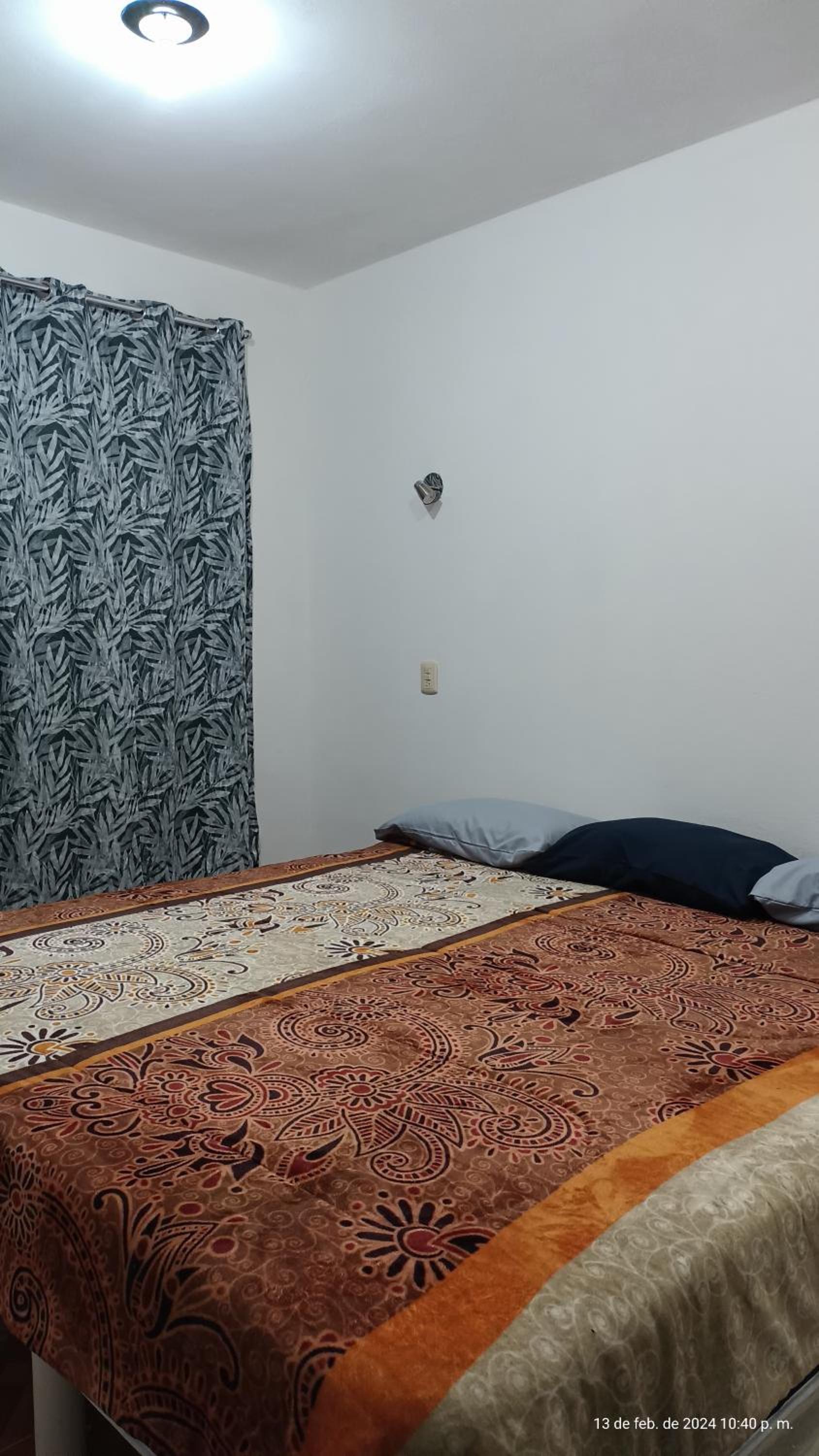 Queen Room photo 1