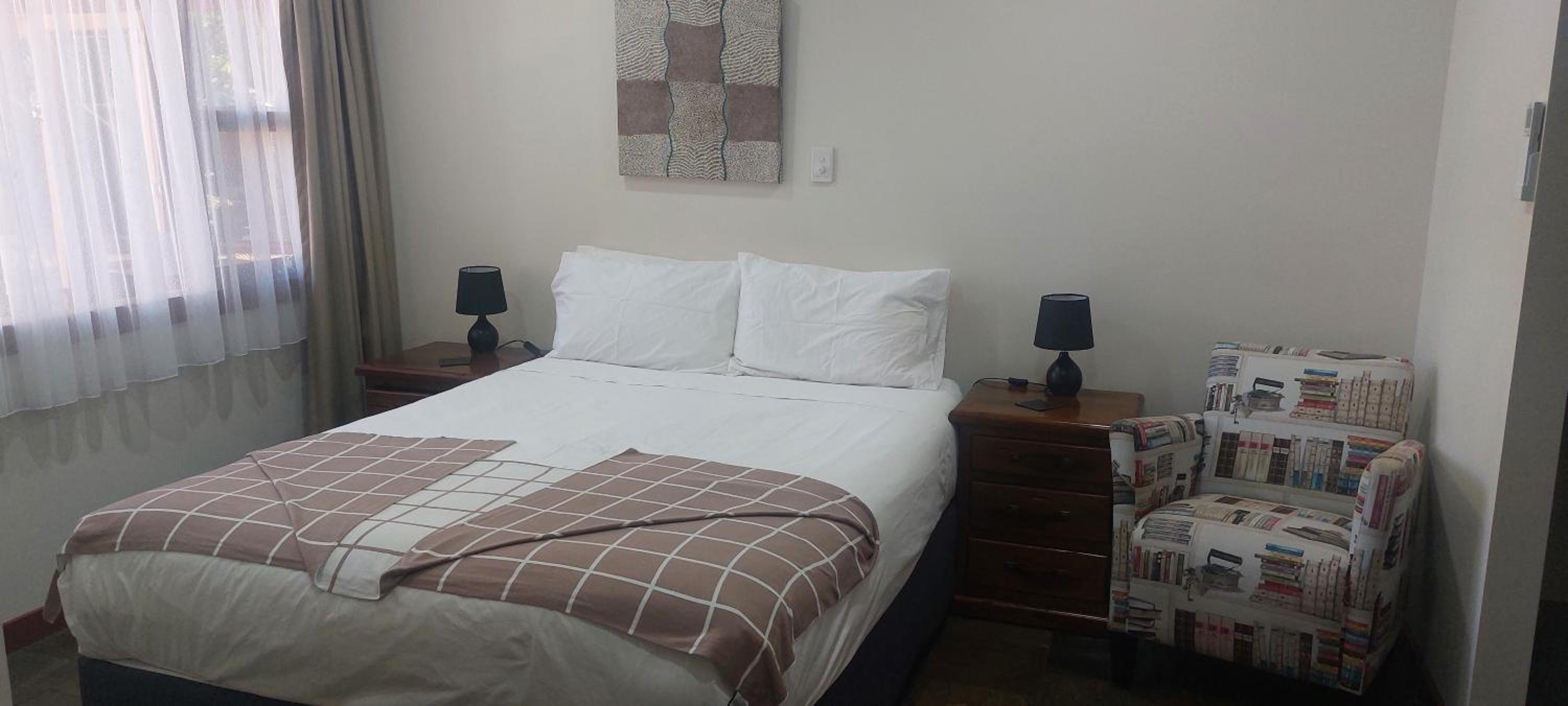 Queen Room photo 3