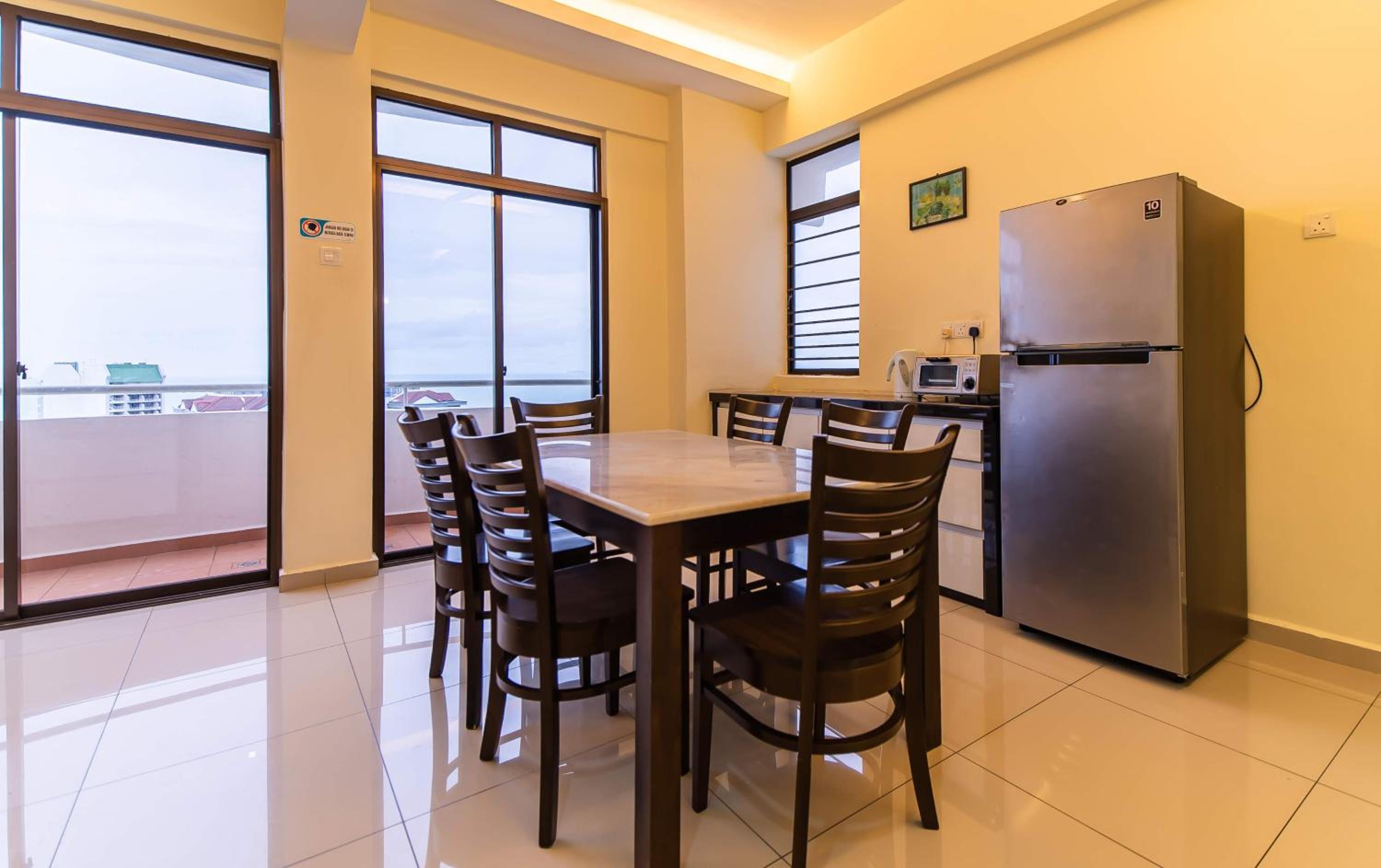 Four-Bedroom Deluxe Home - Oceanfront photo 2