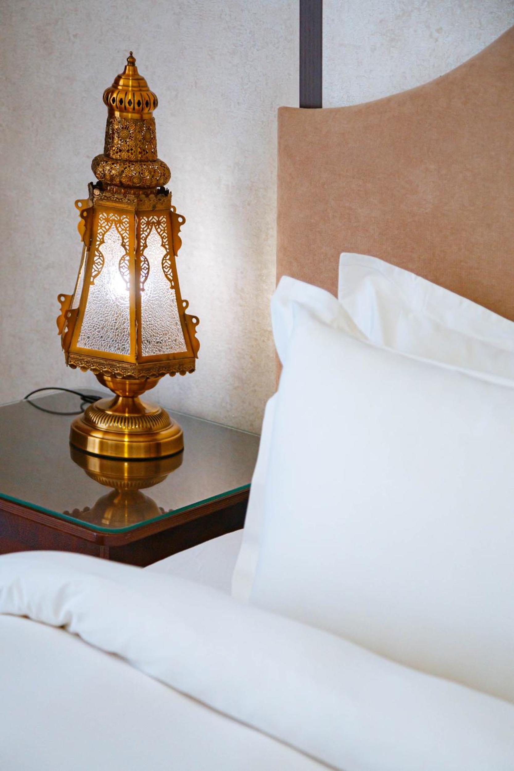 Standard Twin Room - Photo 7