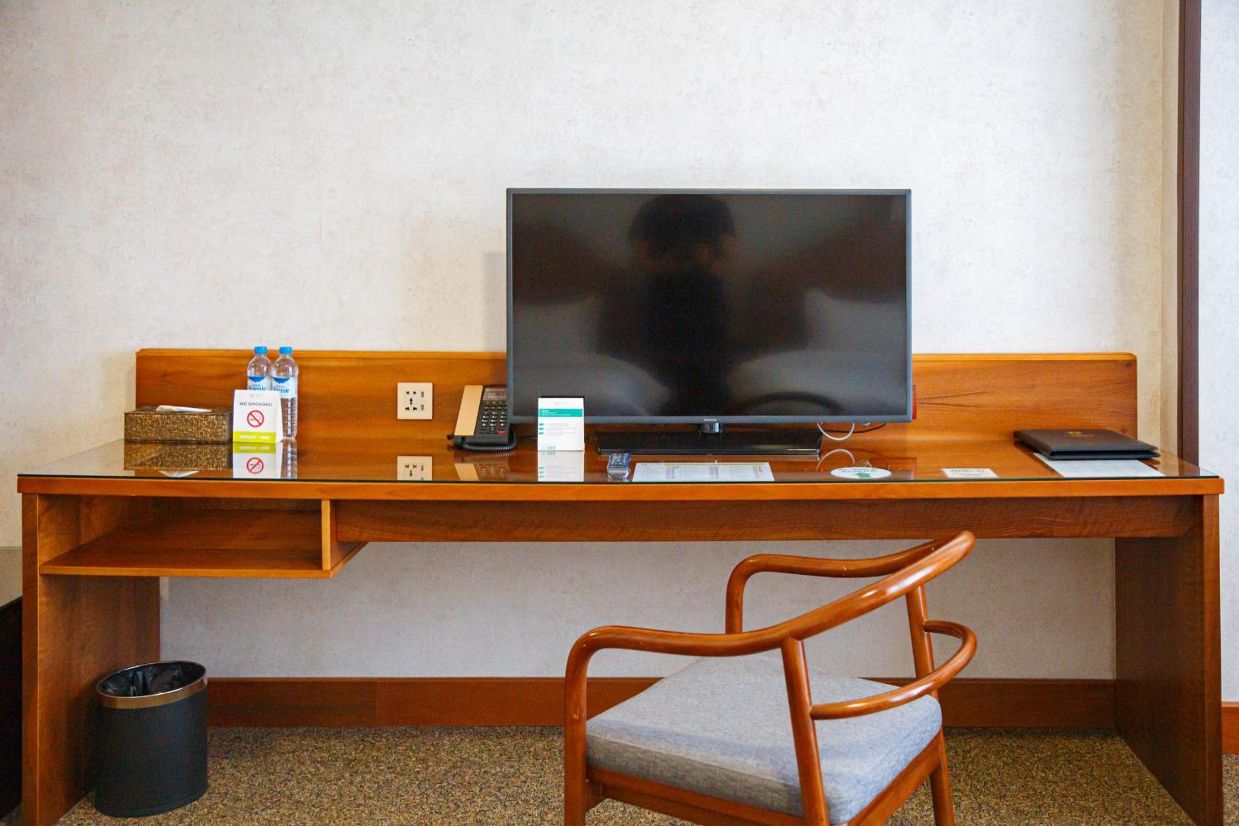 Standard Twin Room - Photo 11