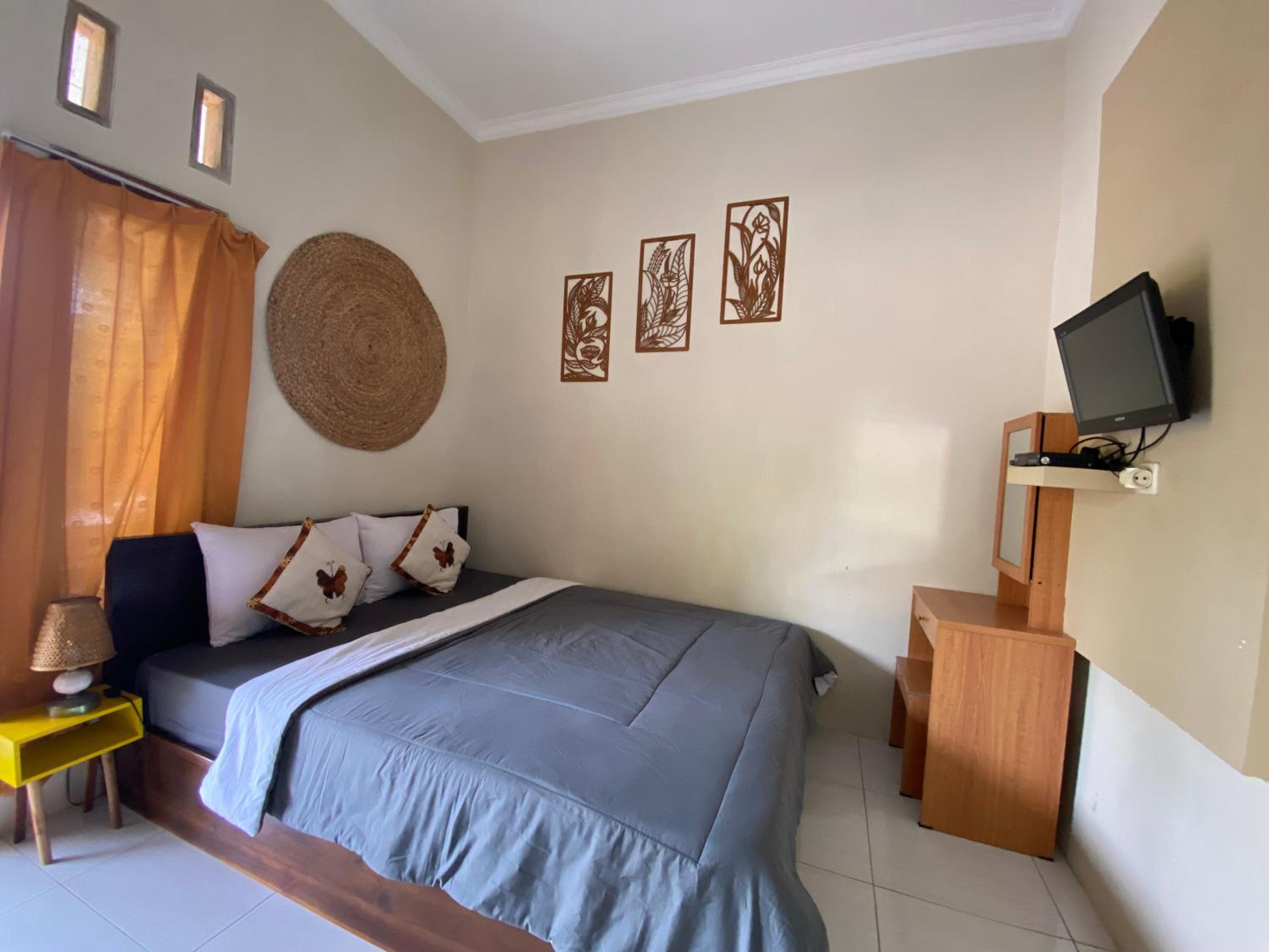 Deluxe Room (2 Adults + 1 Child) photo 1