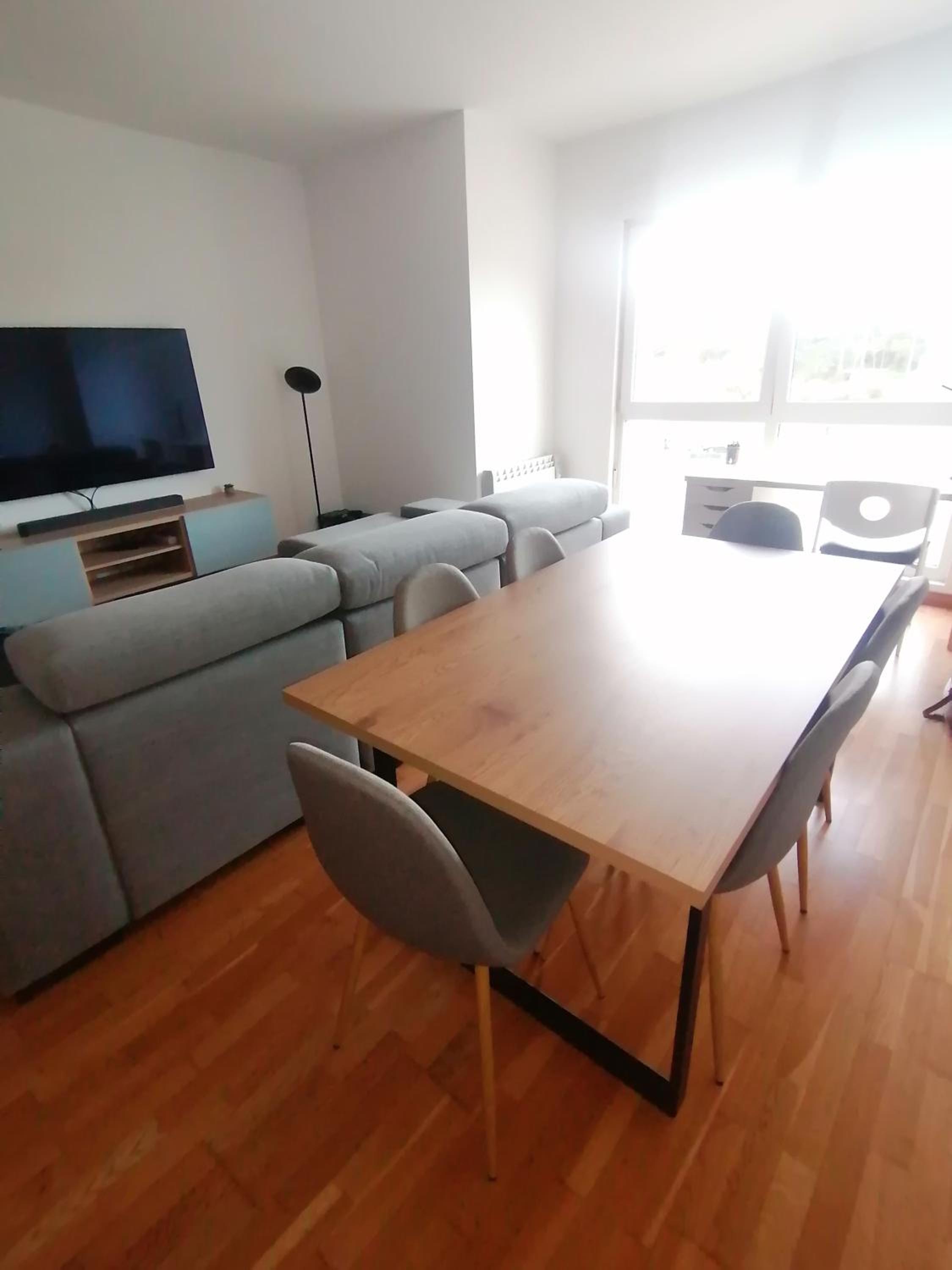 Three-Bedroom Apartment photo 3