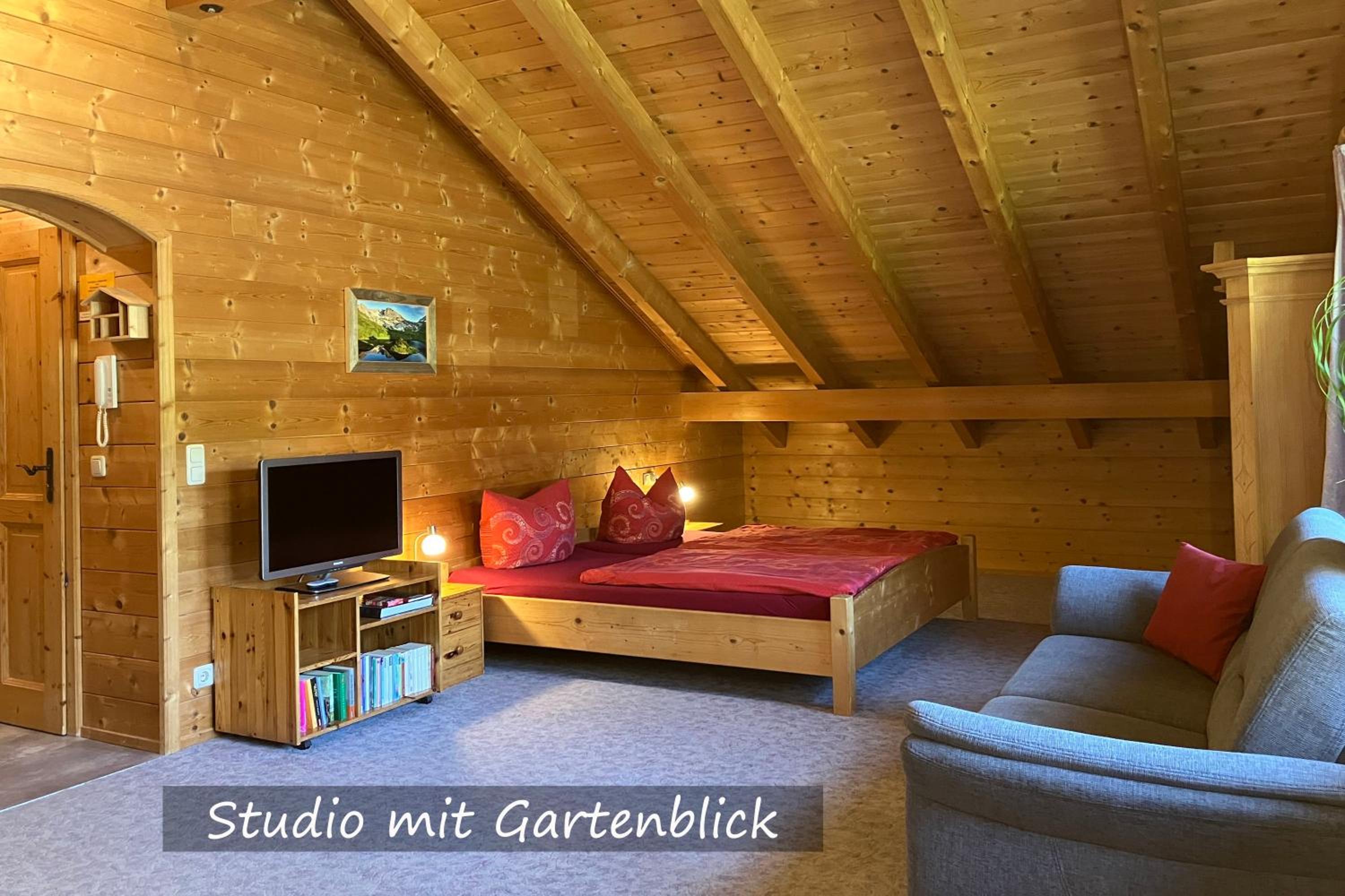 Studio with Garden View photo 1