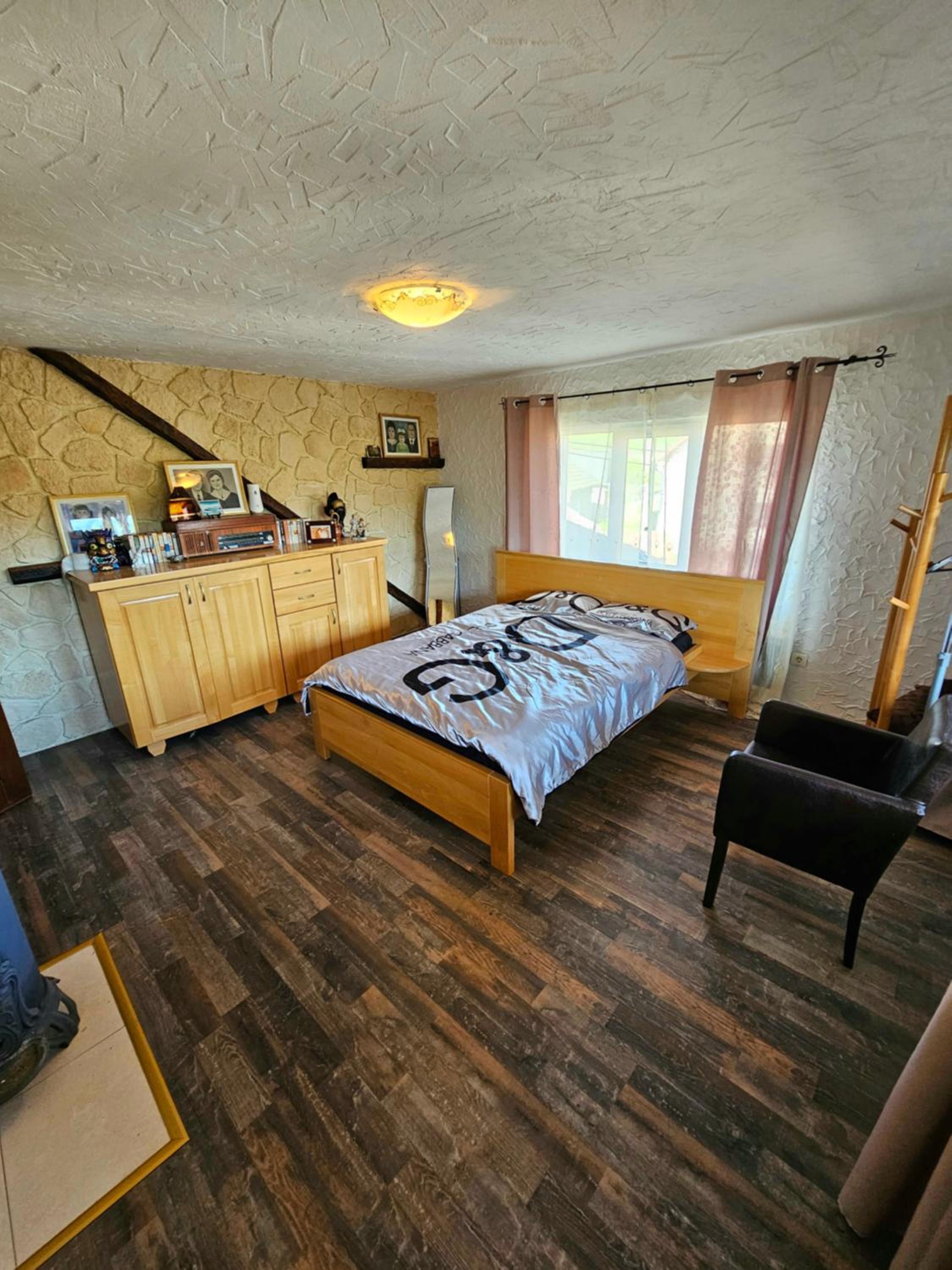 Three-Bedroom Townhouse photo 2
