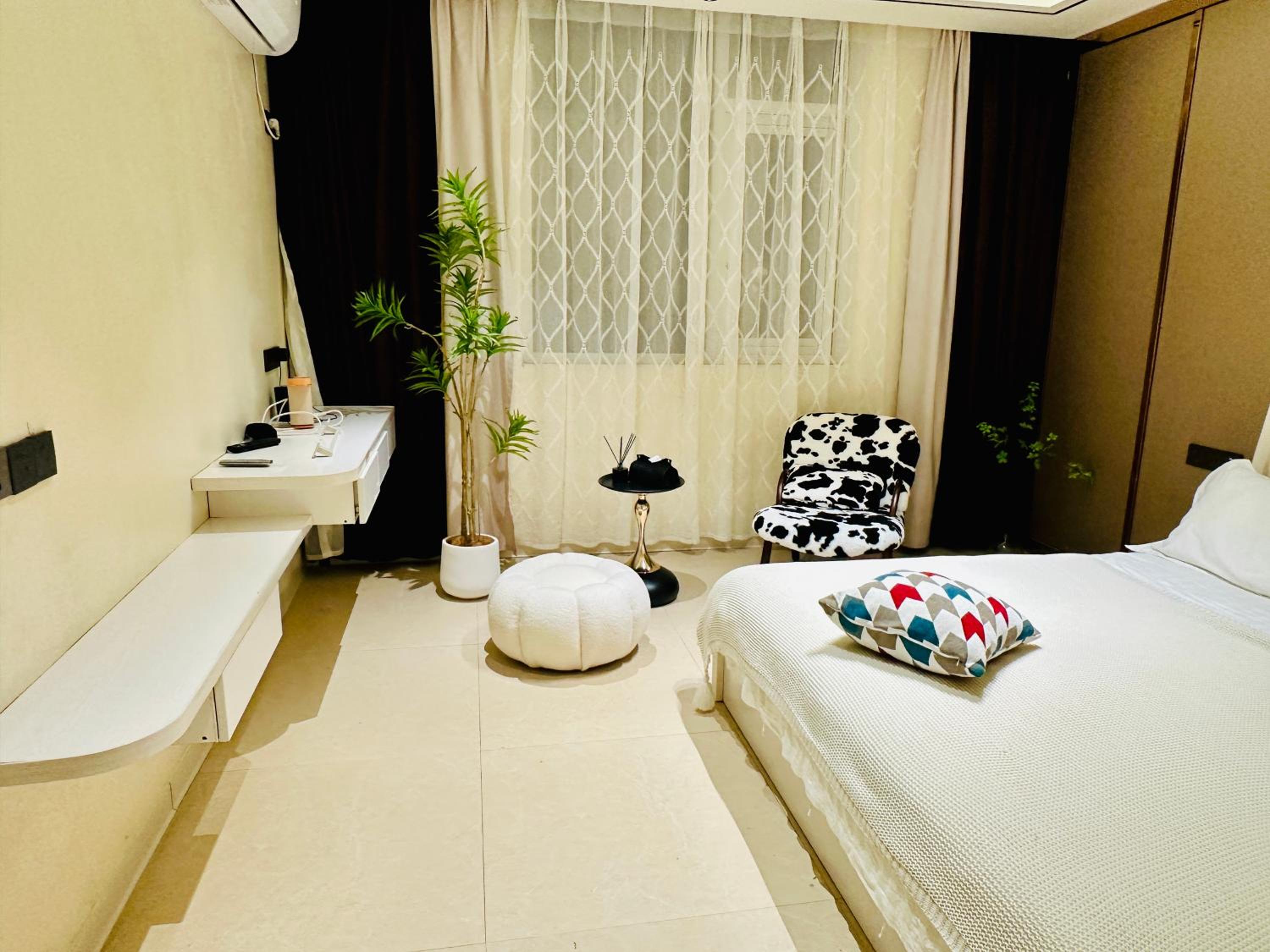 Deluxe Double Room with Shower photo 2