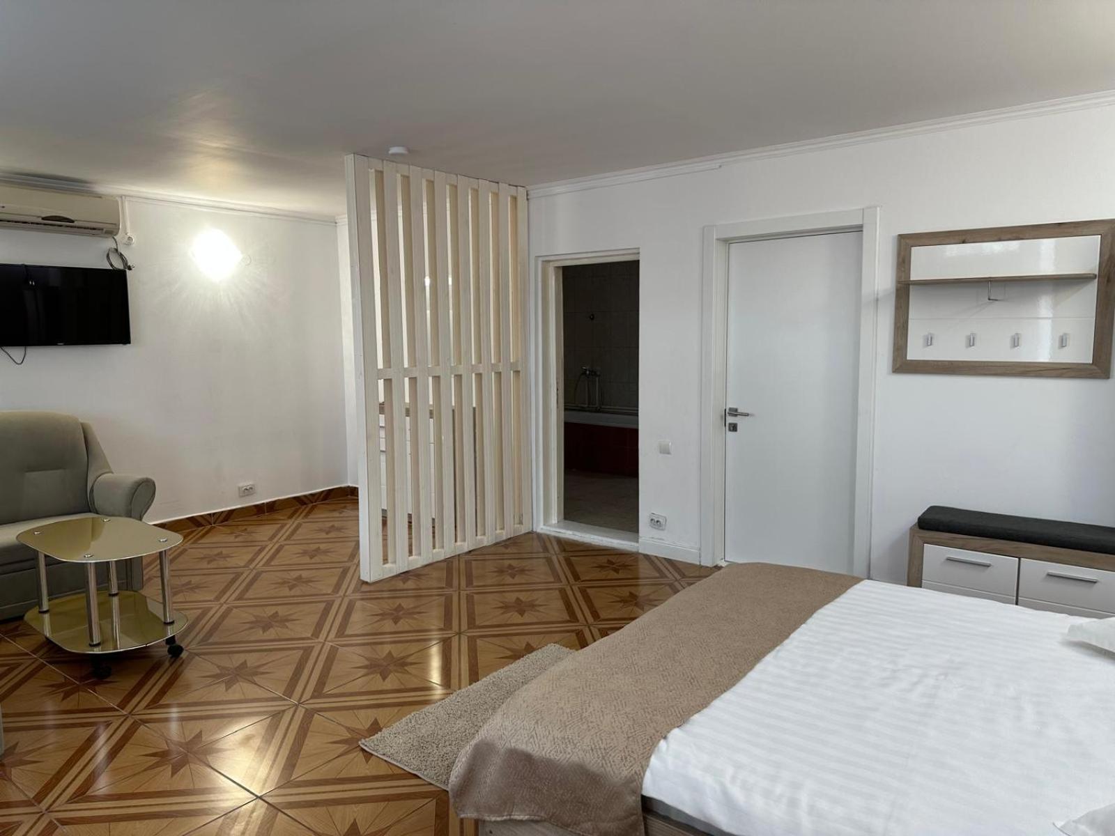 Double Room - Photo 23