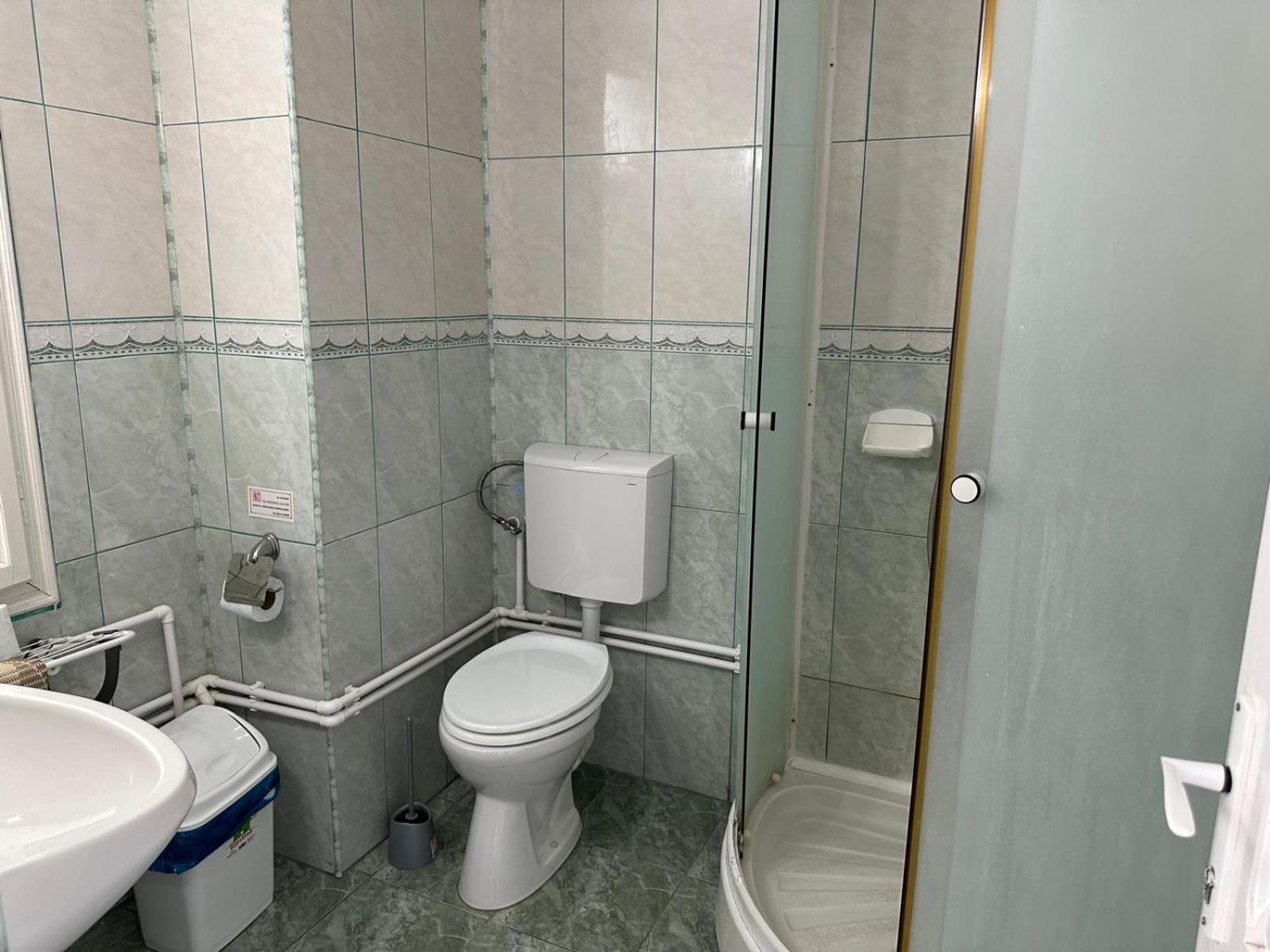Double Room - Photo 21
