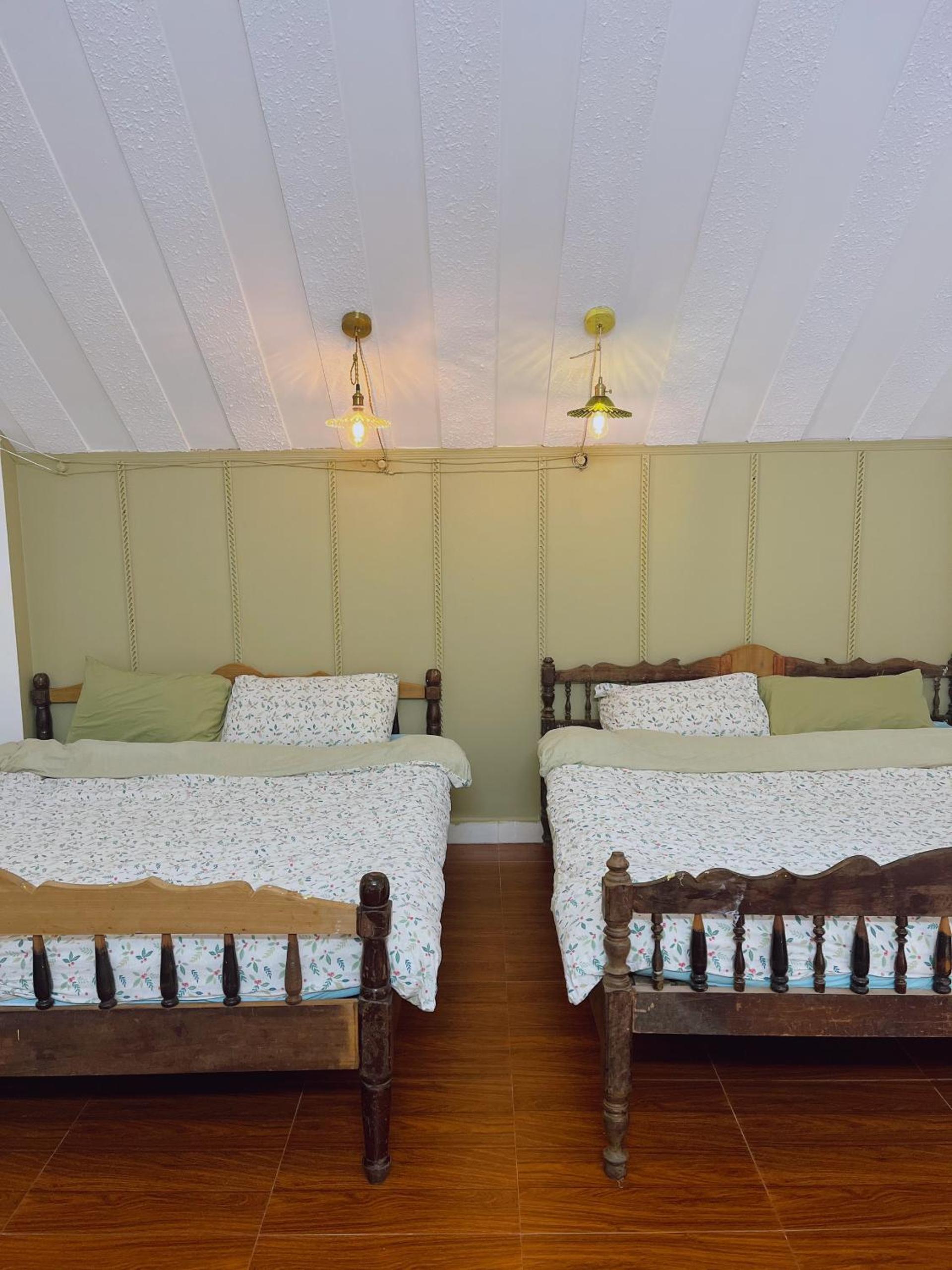 Quadruple Room With Private Bathroom photo 1