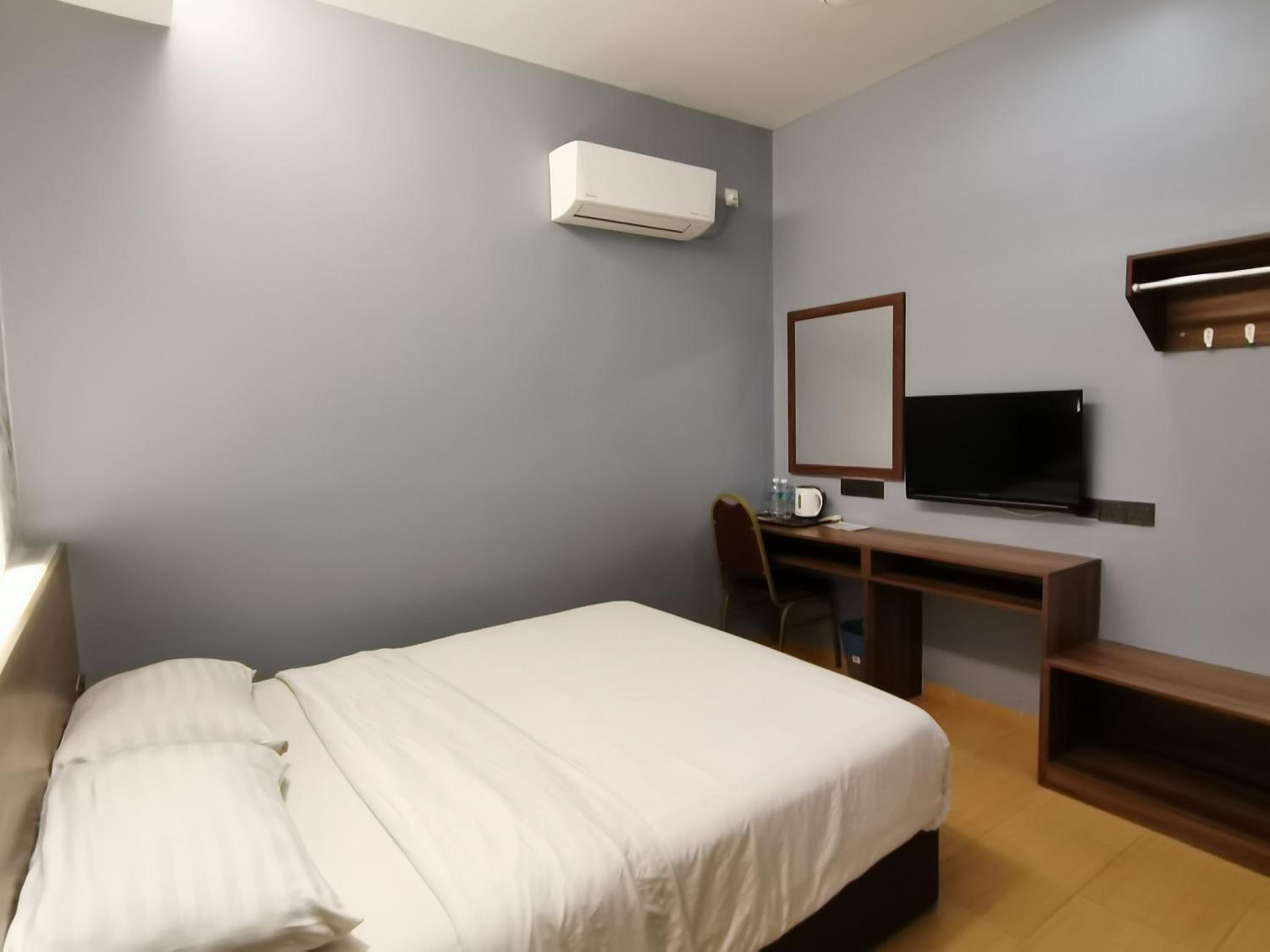 Standard Double Room - Photo 2