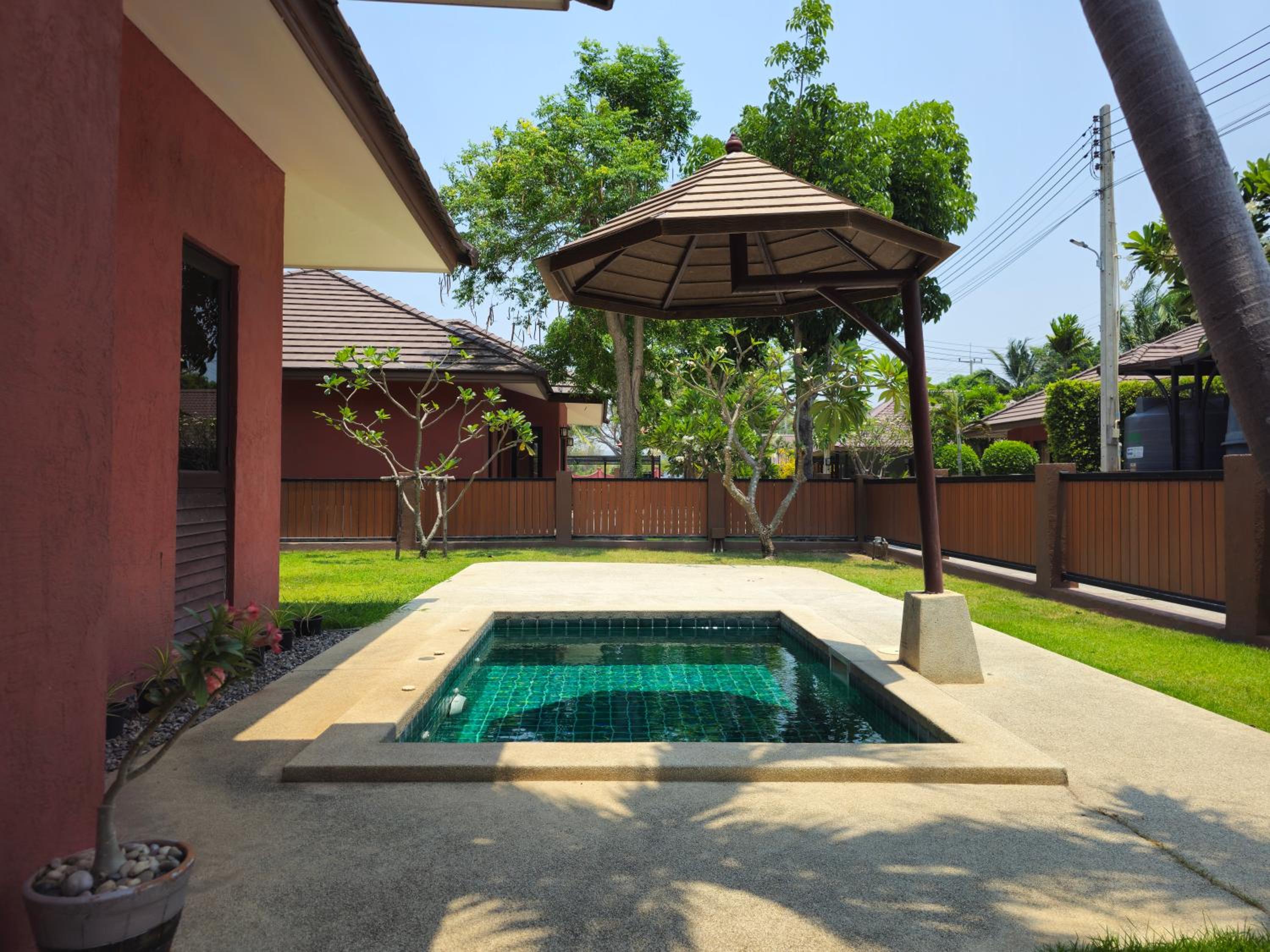 One-Bedroom Villa Private Pool with Garden view - Photo 5
