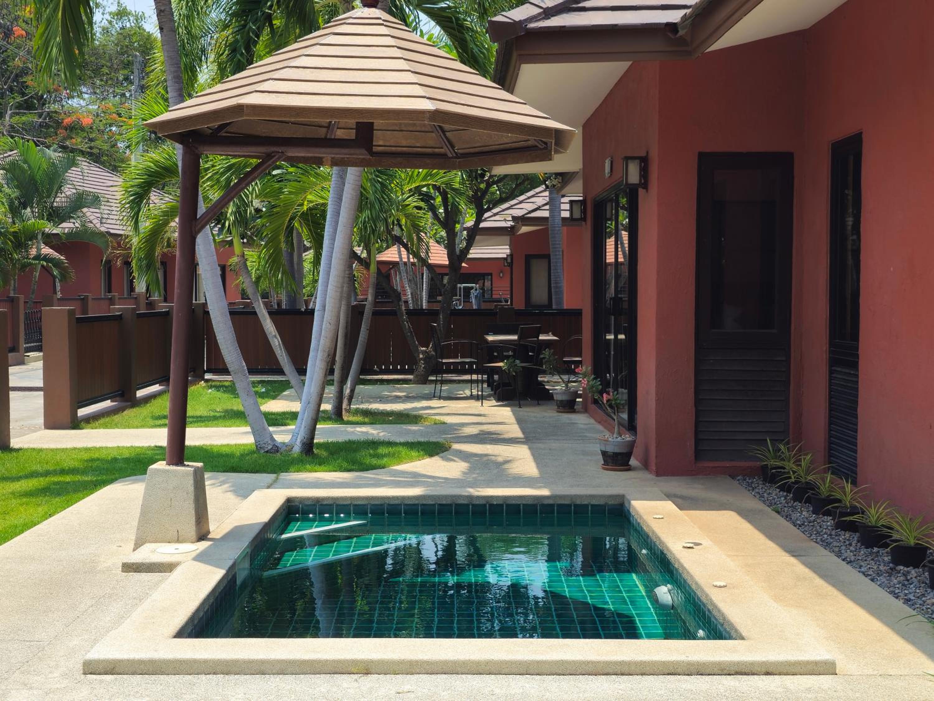 Two-Bedroom Villa Private Pool with Garden view - Photo 4