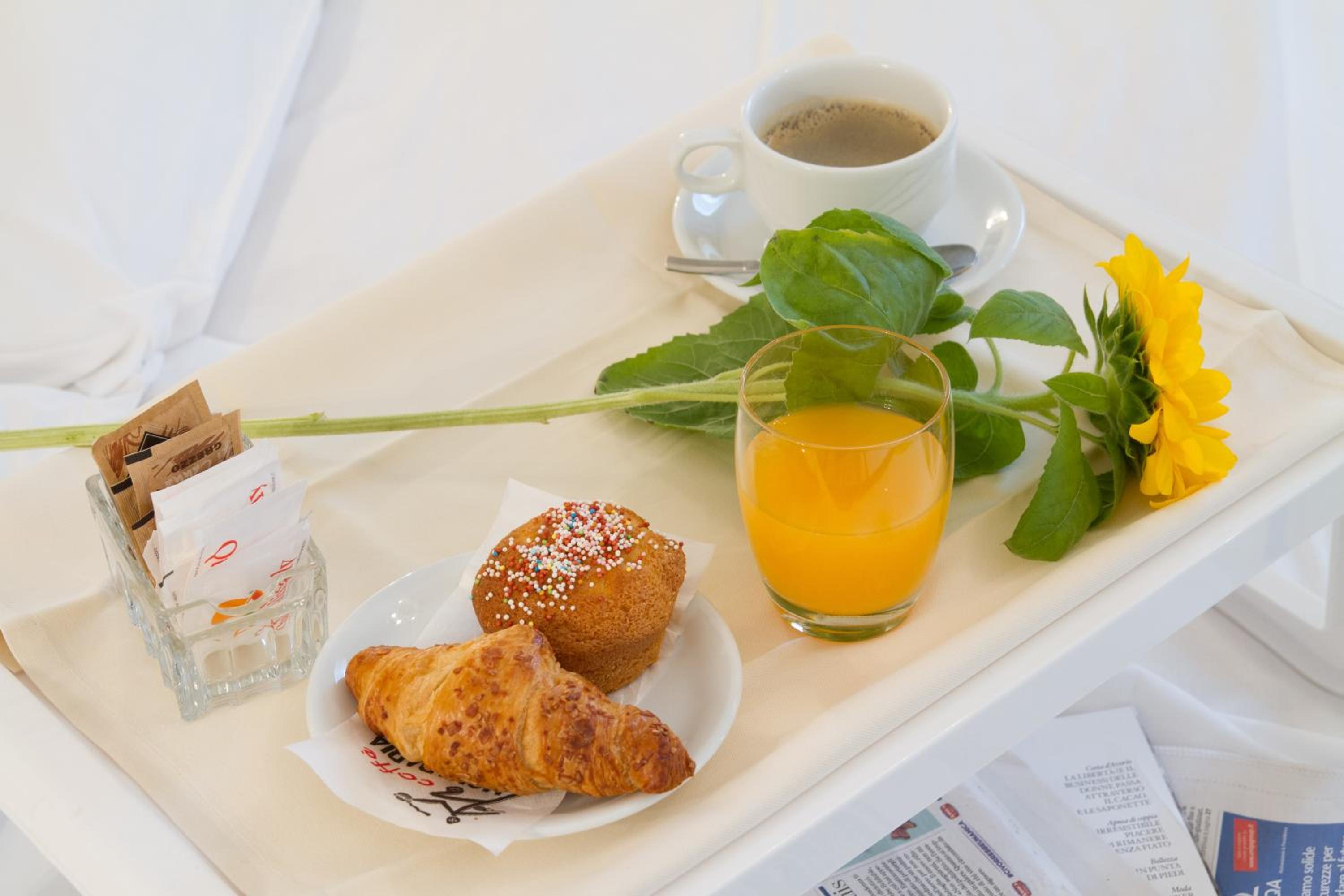 Suite - Photo 10