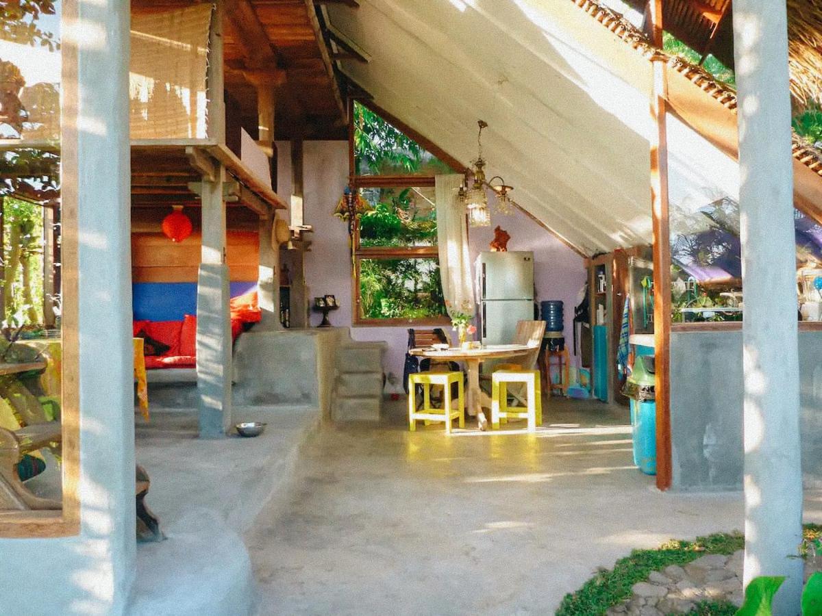 Three-Bedroom Villa - Photo 9