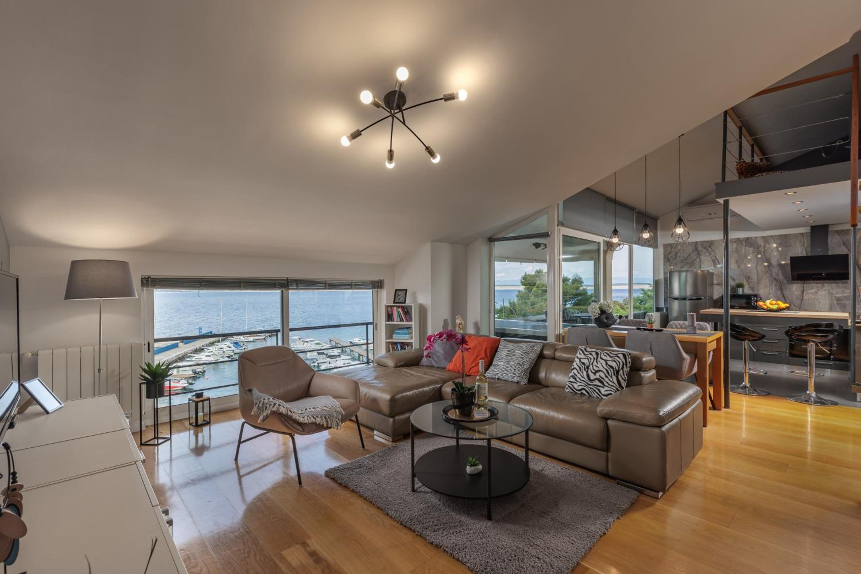 Luxury Apartment photo 1