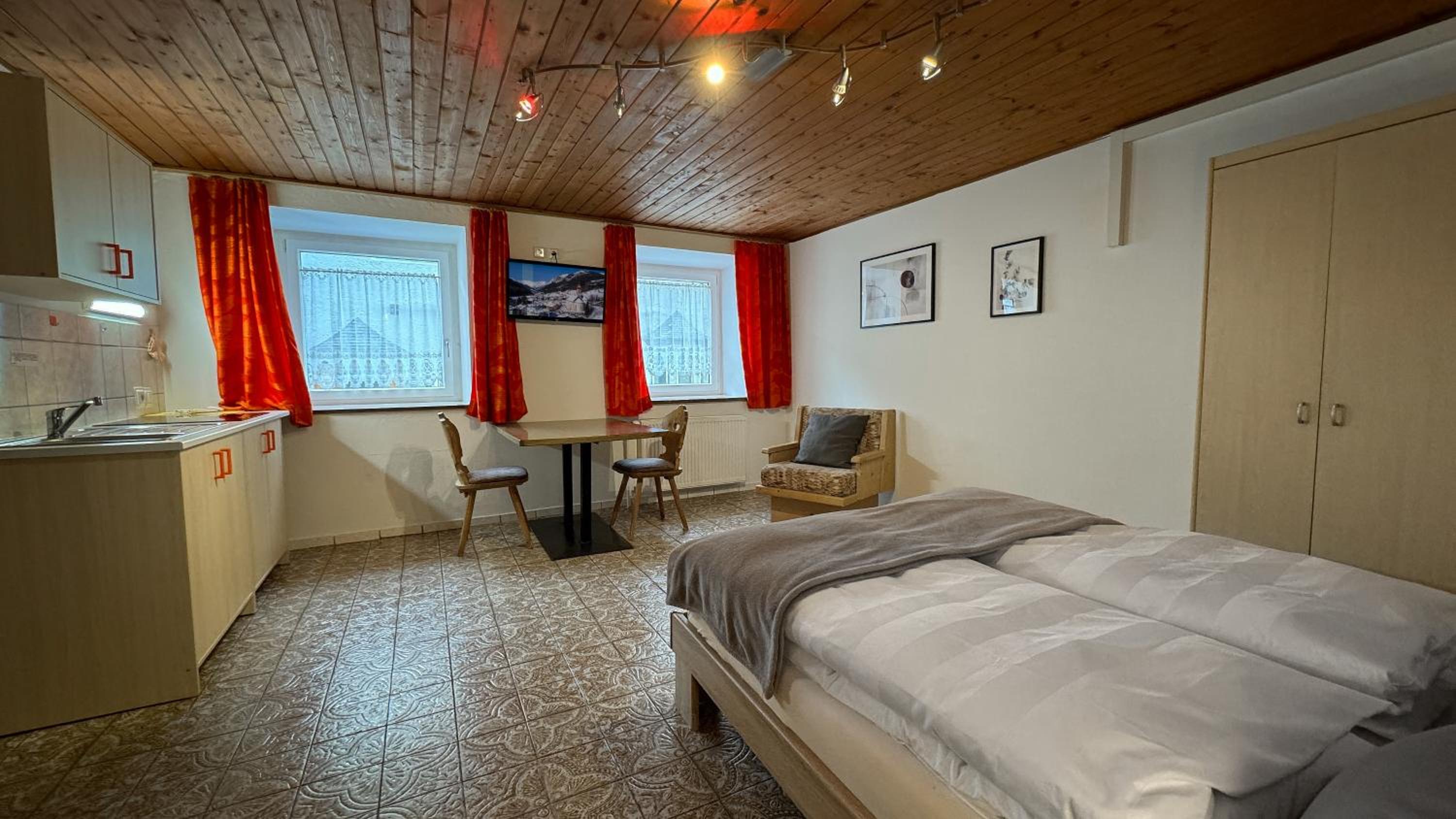 One-Bedroom Apartment With View photo 1