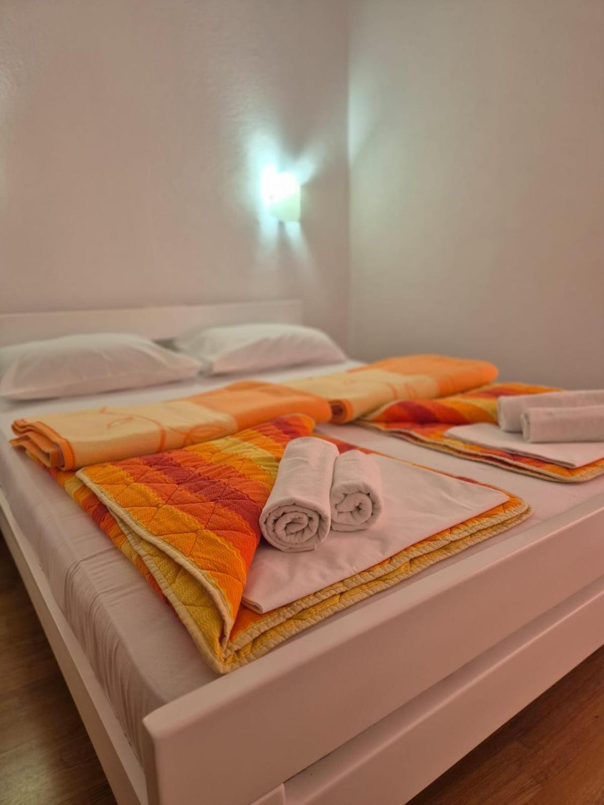 Deluxe Twin Room photo 3