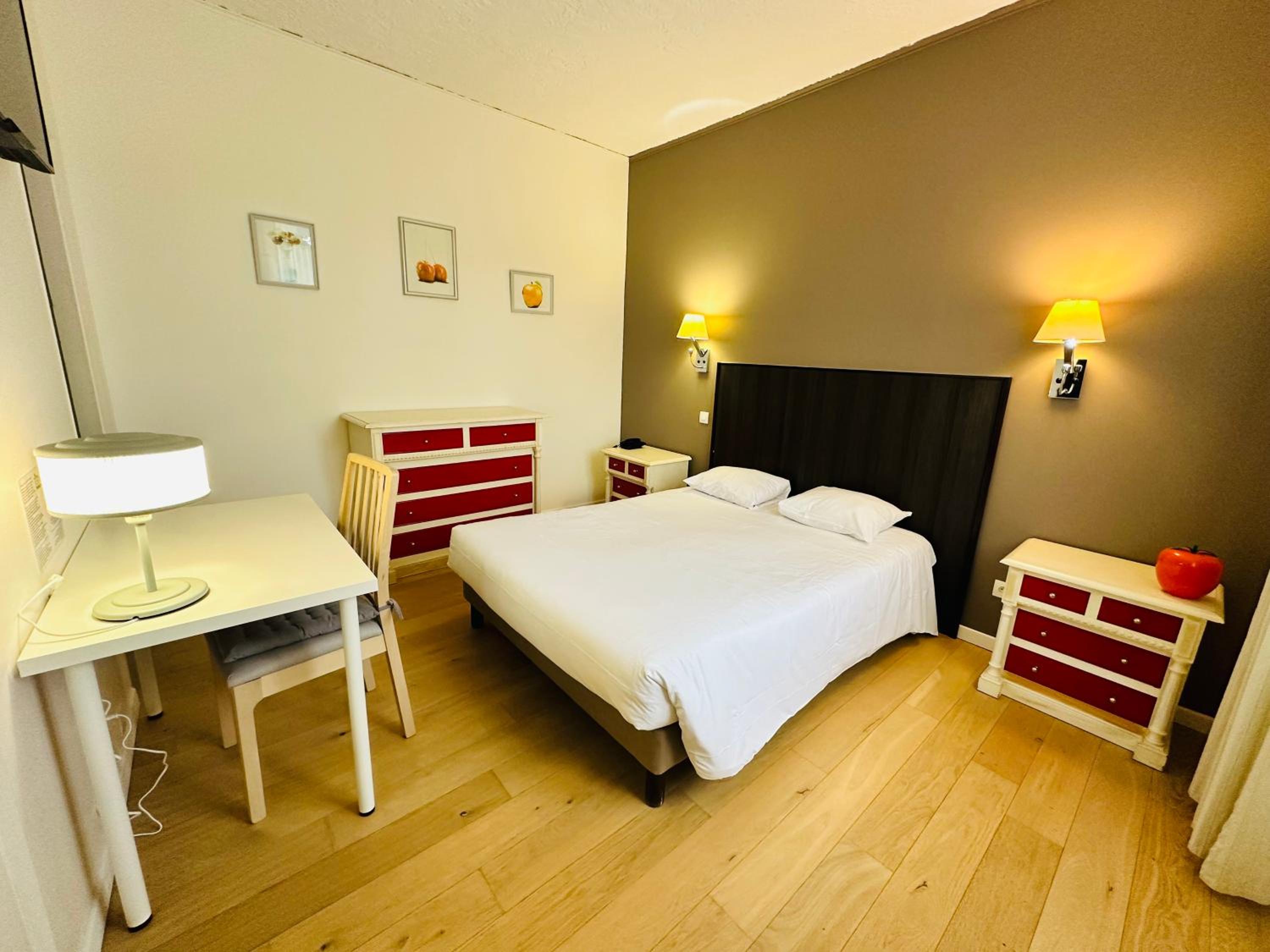 Superior Double Room - Photo 10