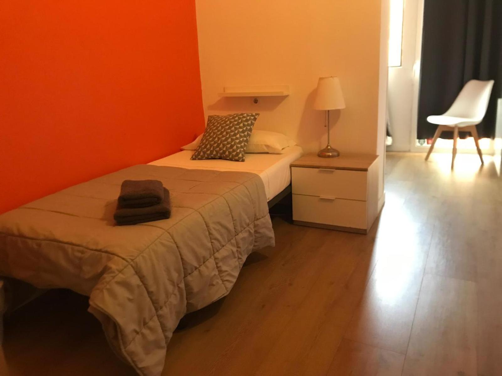 Habitación Doble con Baño Compartido