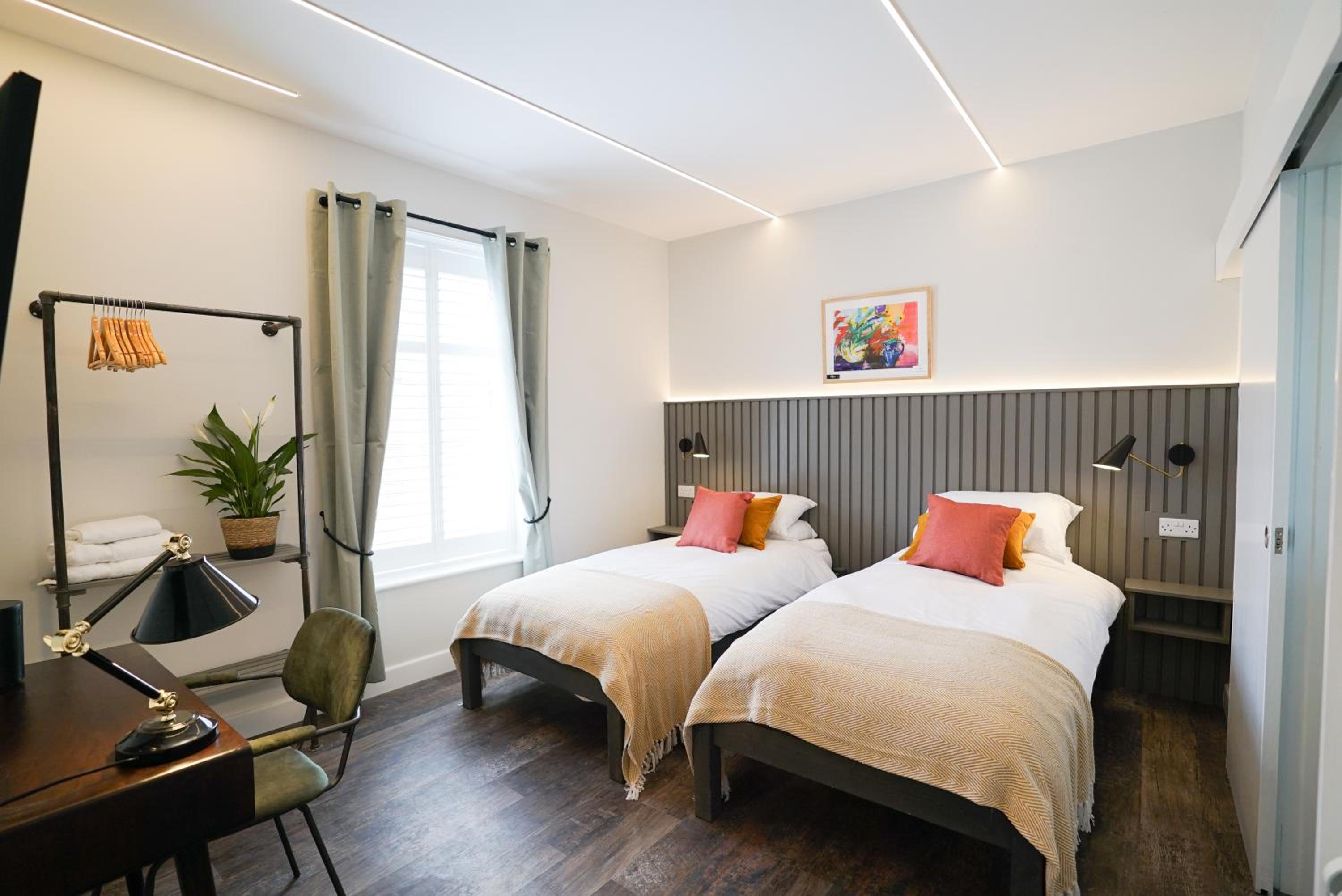 Twin Room with Private Bathroom