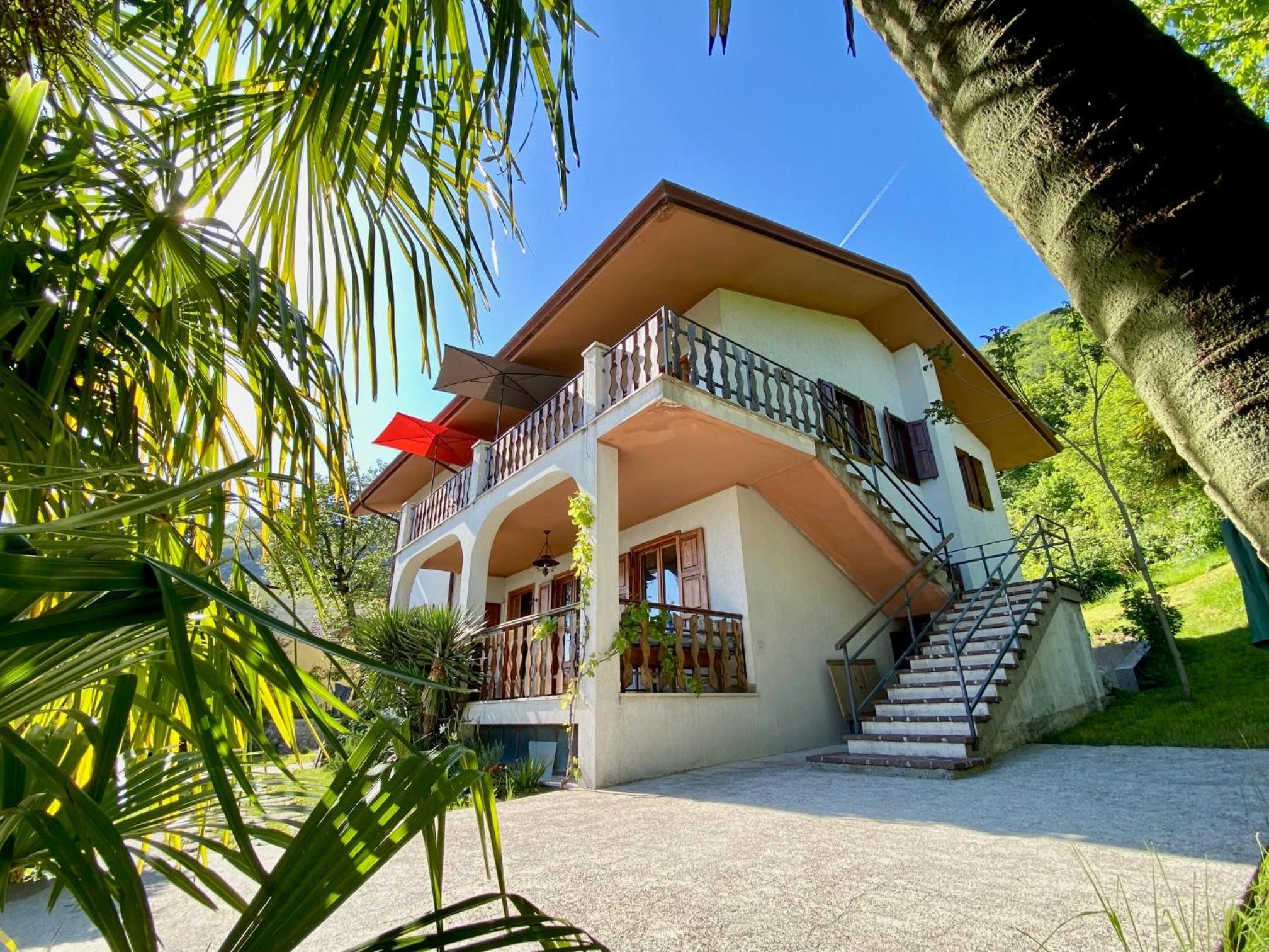 Two-Bedroom Apartment with River View photo 2