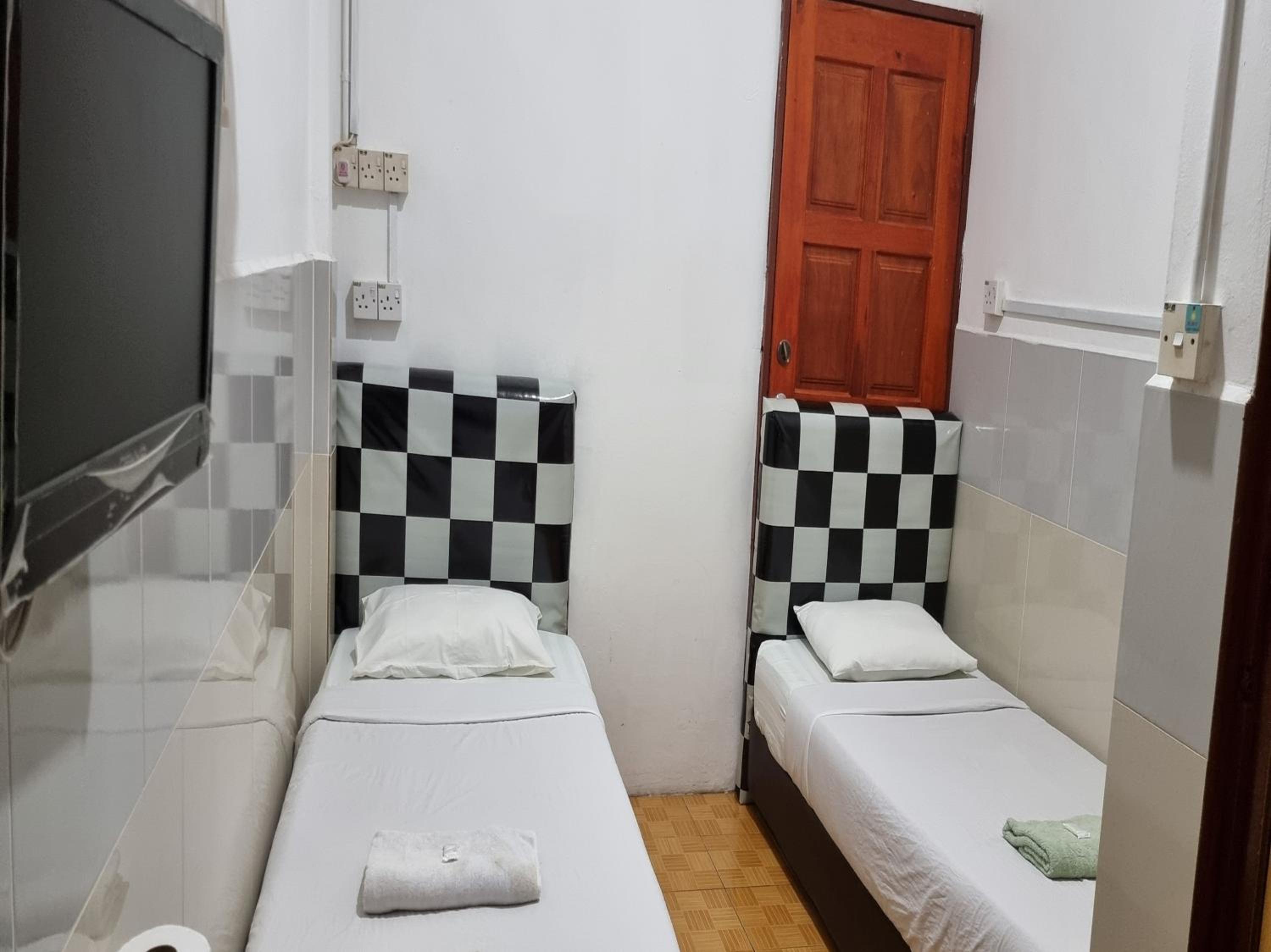 Standard Twin Room photo 3