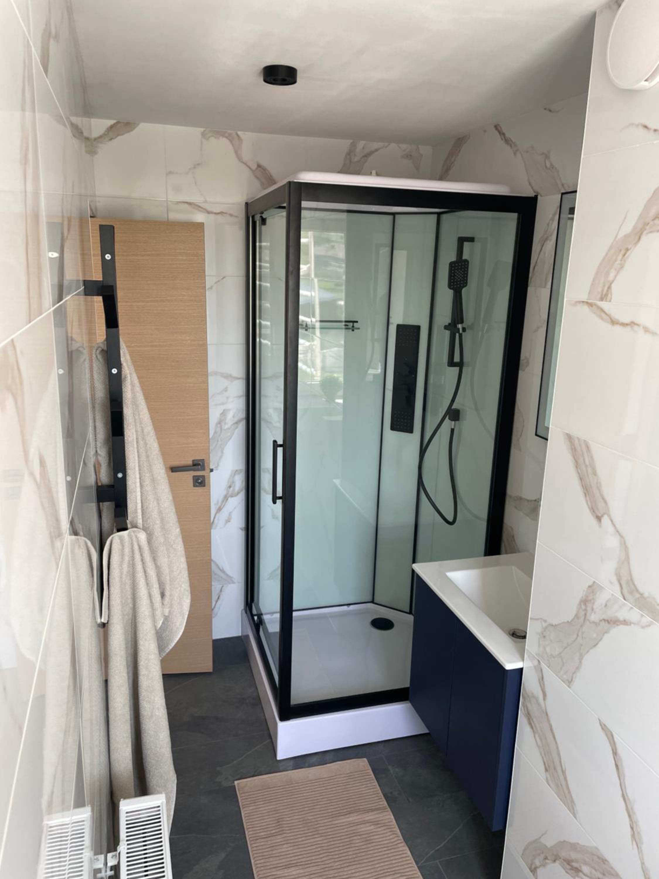 Twin Room with Bathroom photo 3