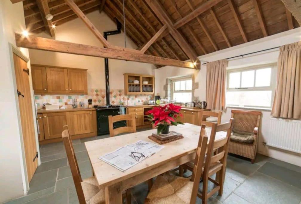 Three-Bedroom House photo 2