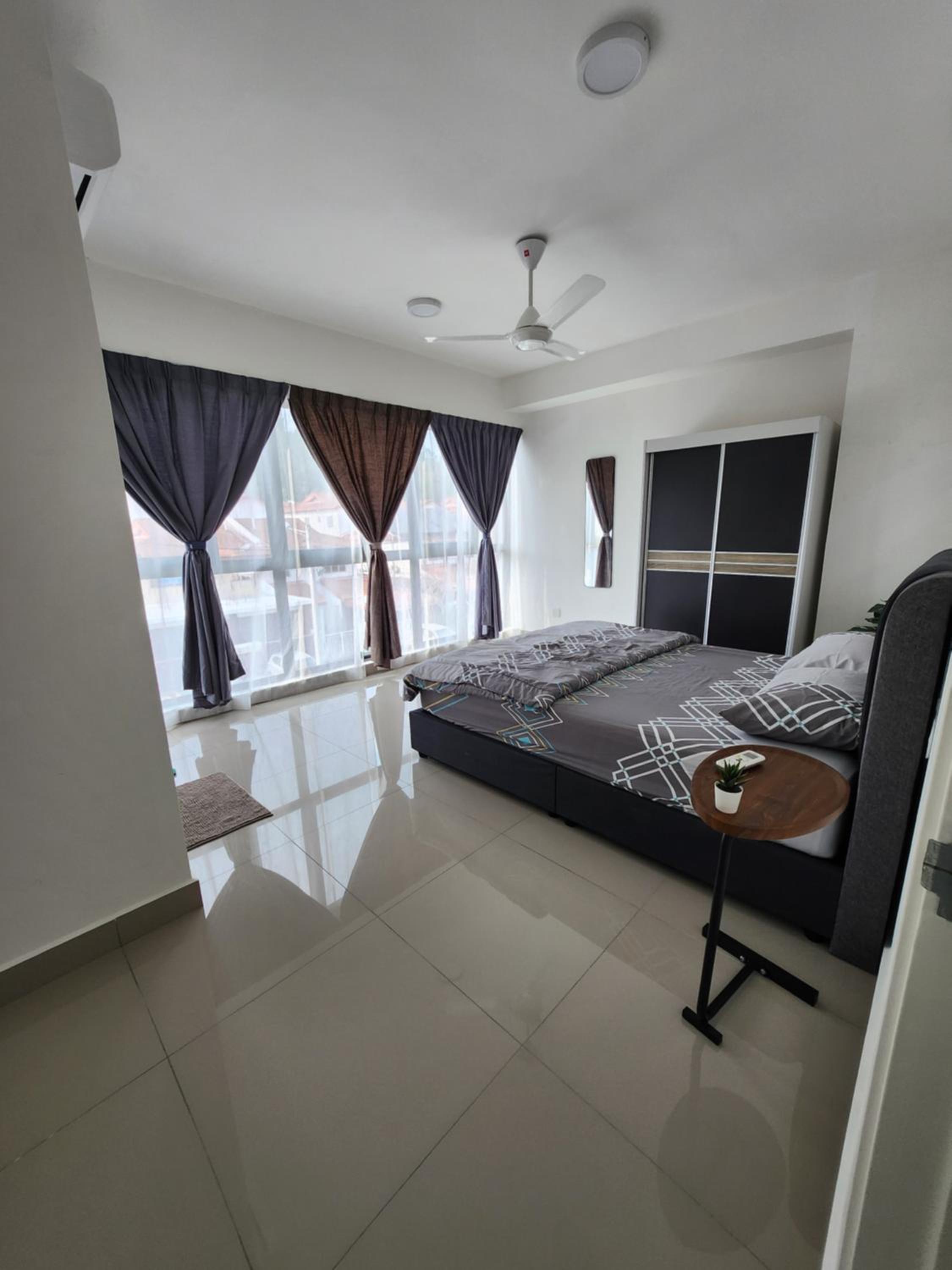 Four-Bedroom House photo 2