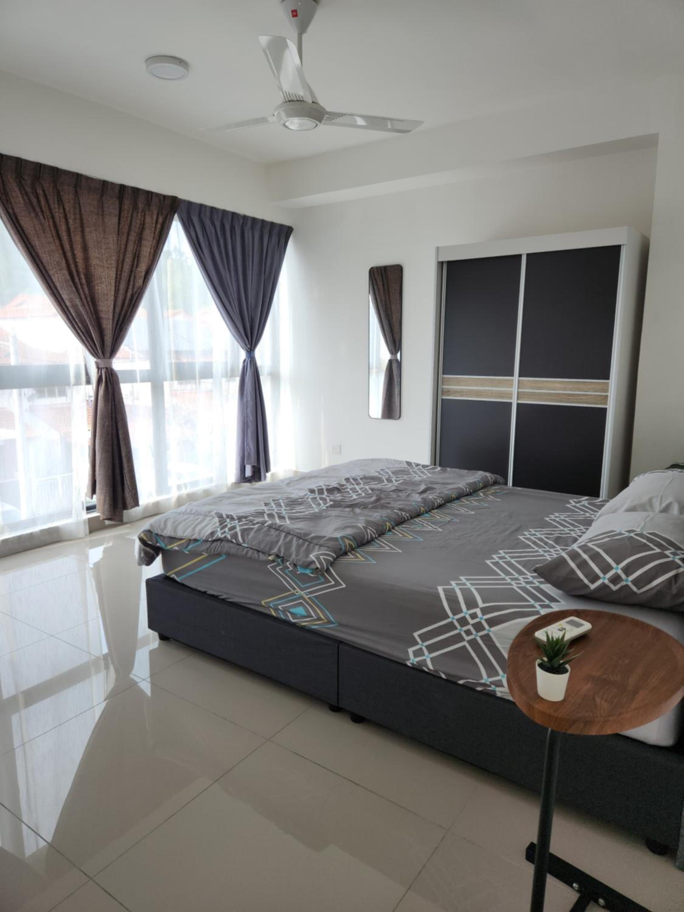 Four-Bedroom House photo 3