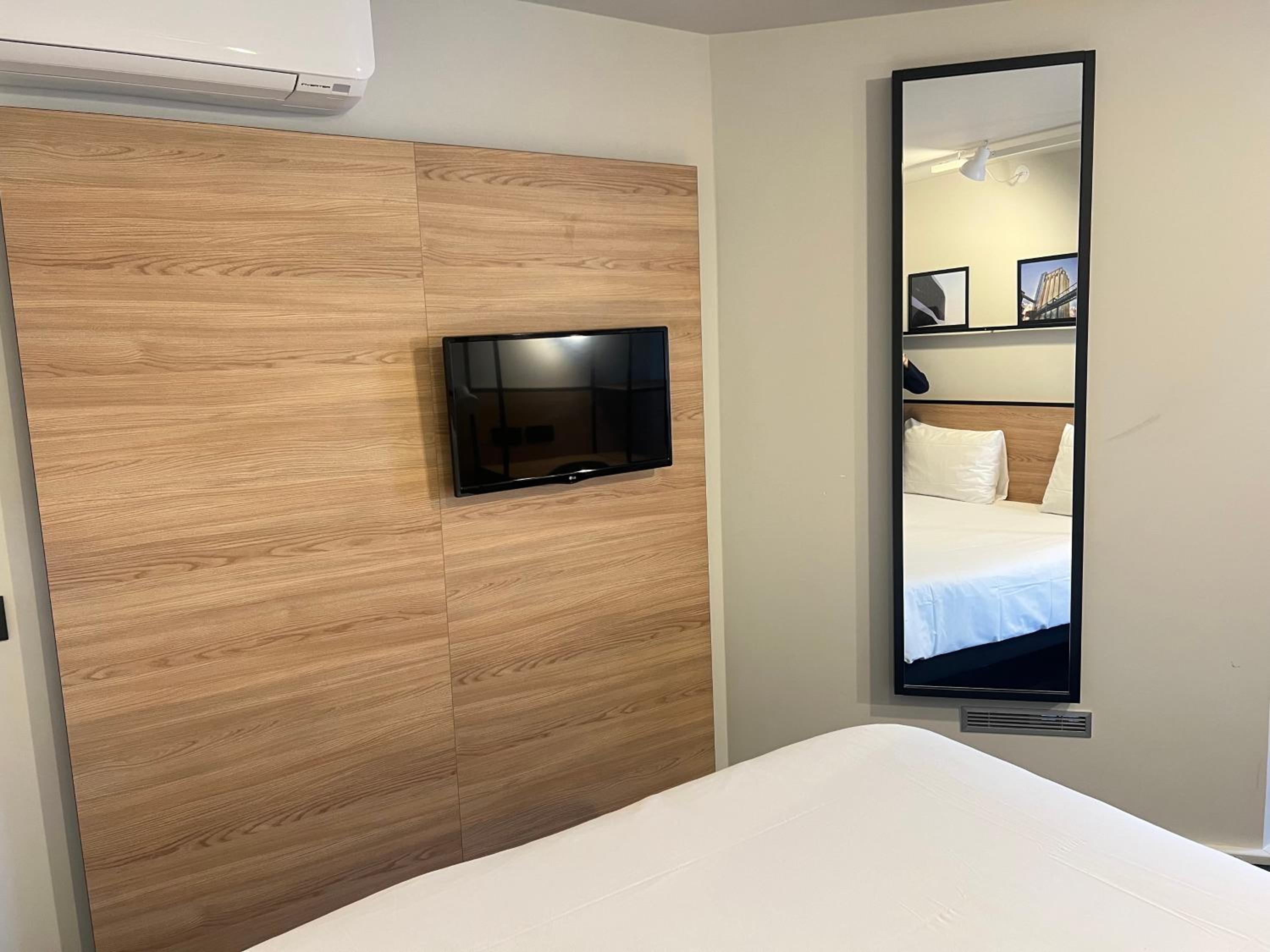 Standard Double Room - Photo 6