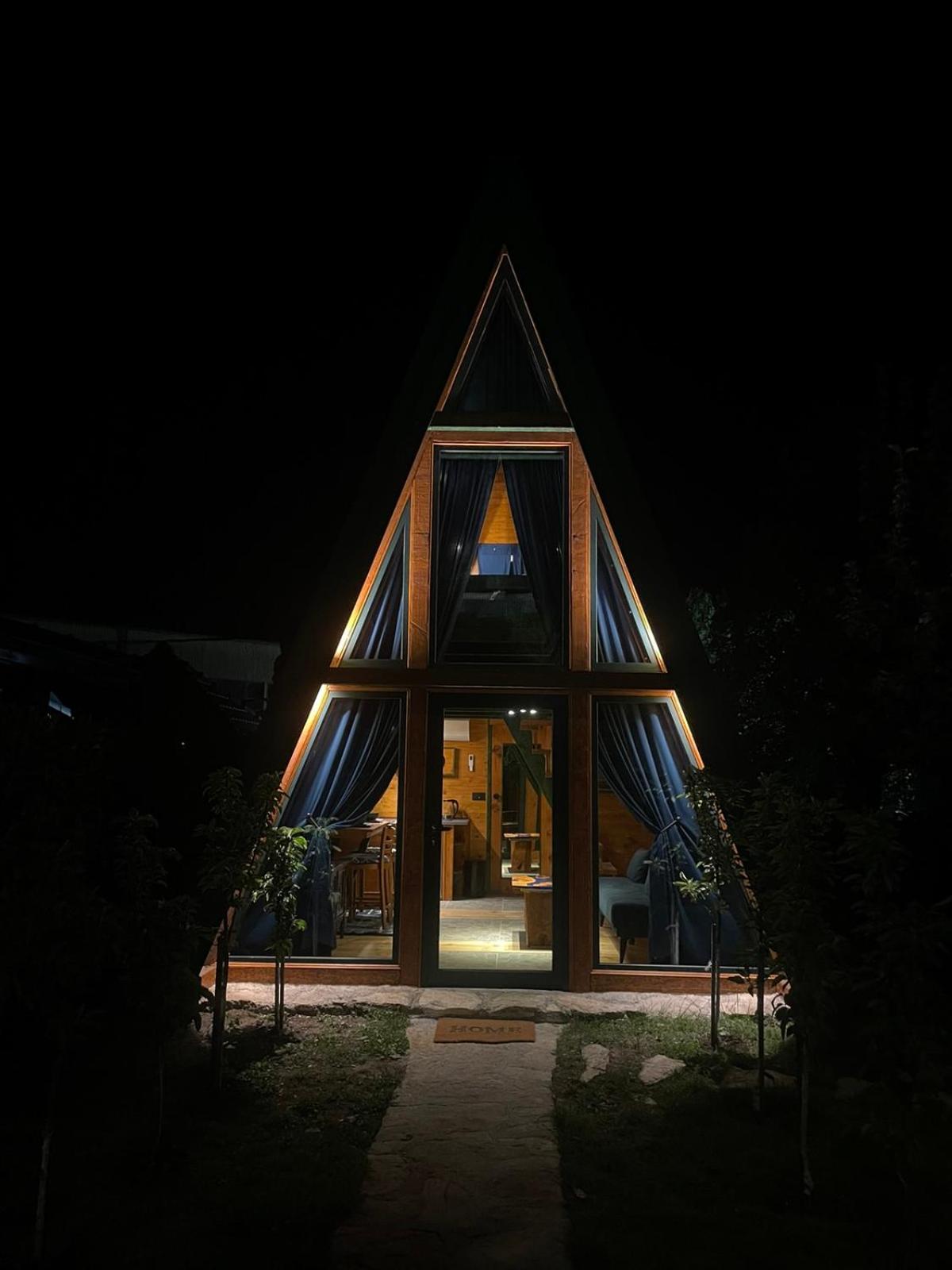 One-Bedroom House photo 2