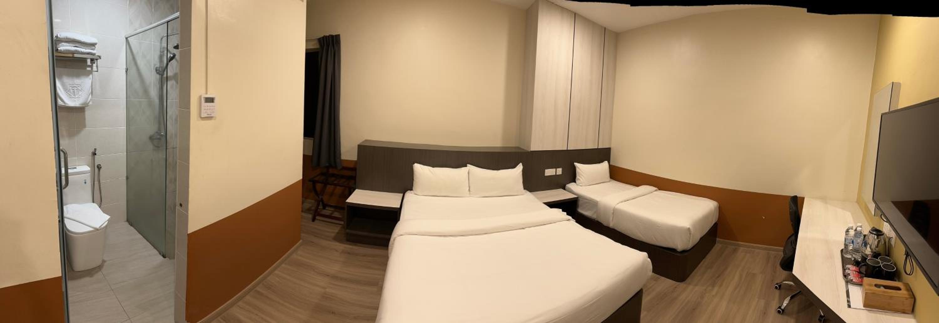 Triple Room