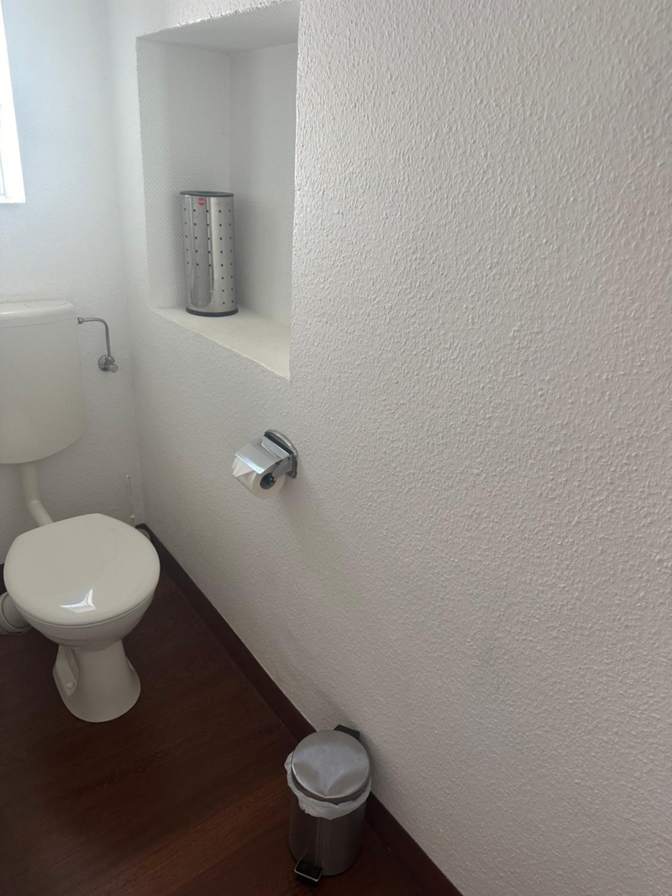 Single Room with Bathroom photo 2