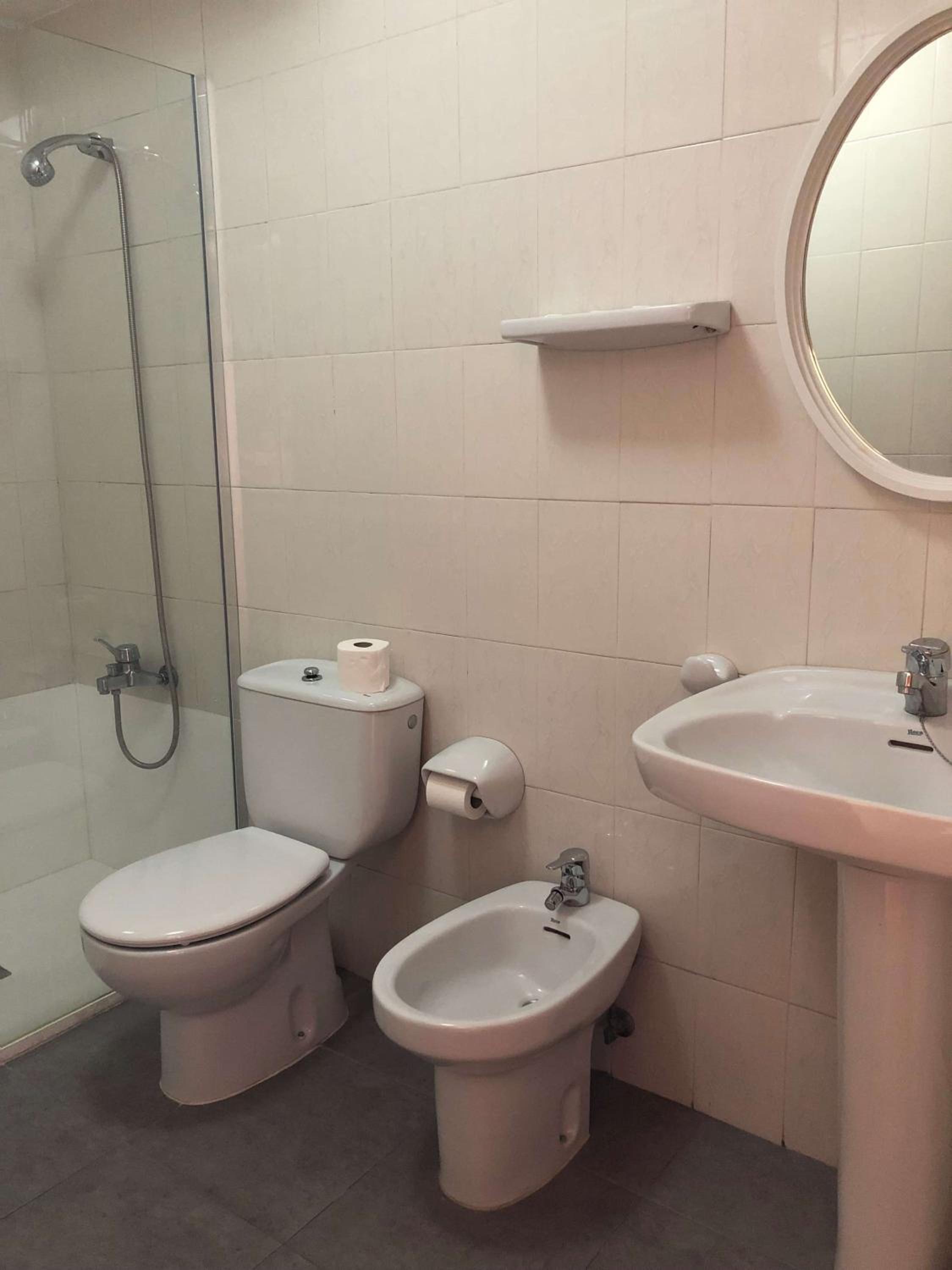 Two-Bedroom Apartment without Terrace ( 5 Adults ) photo 2