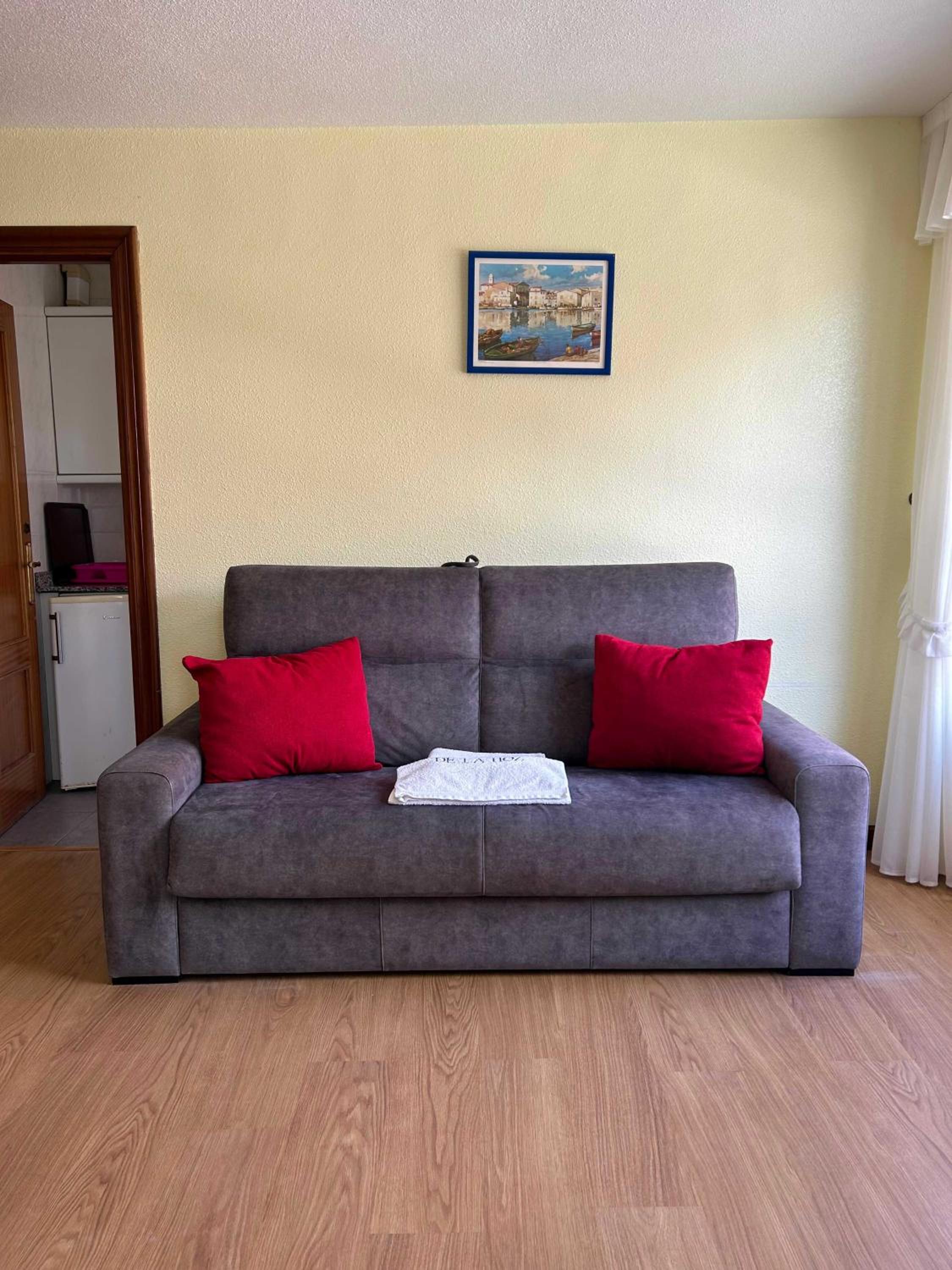 2 Bedroom Apartment with Terrace (5 Adults) photo 3