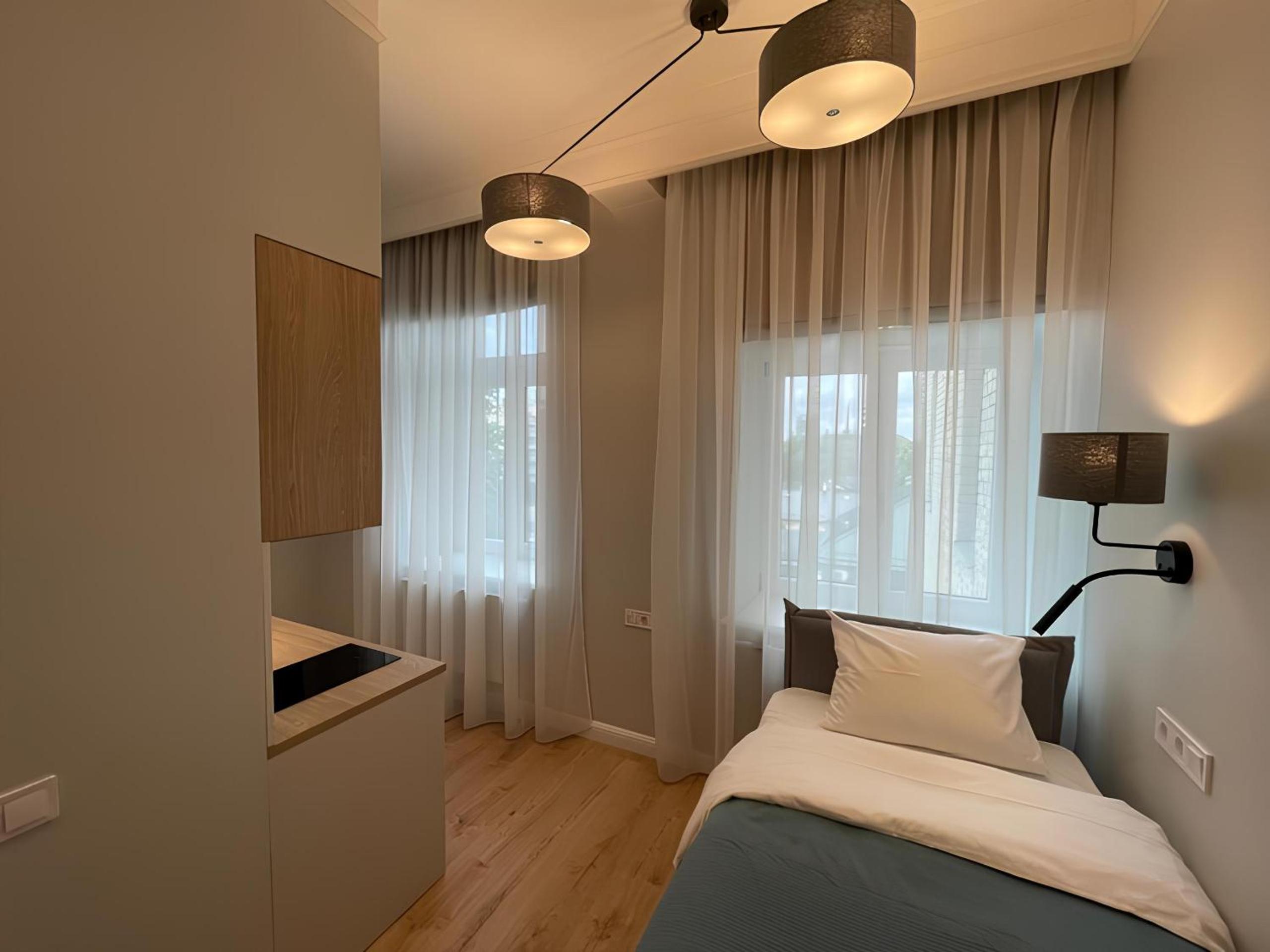 Single Room - Photo 1
