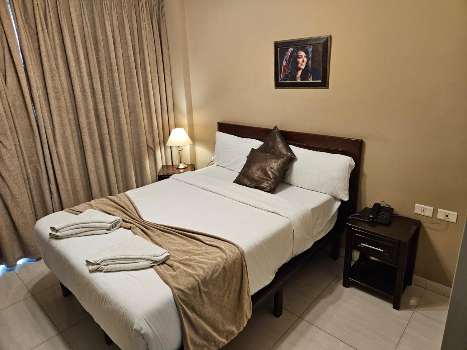 Queen Room