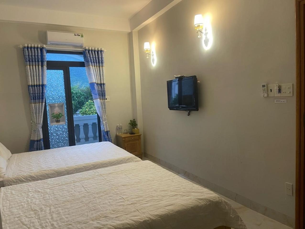Quadruple Room with Balcony photo 1
