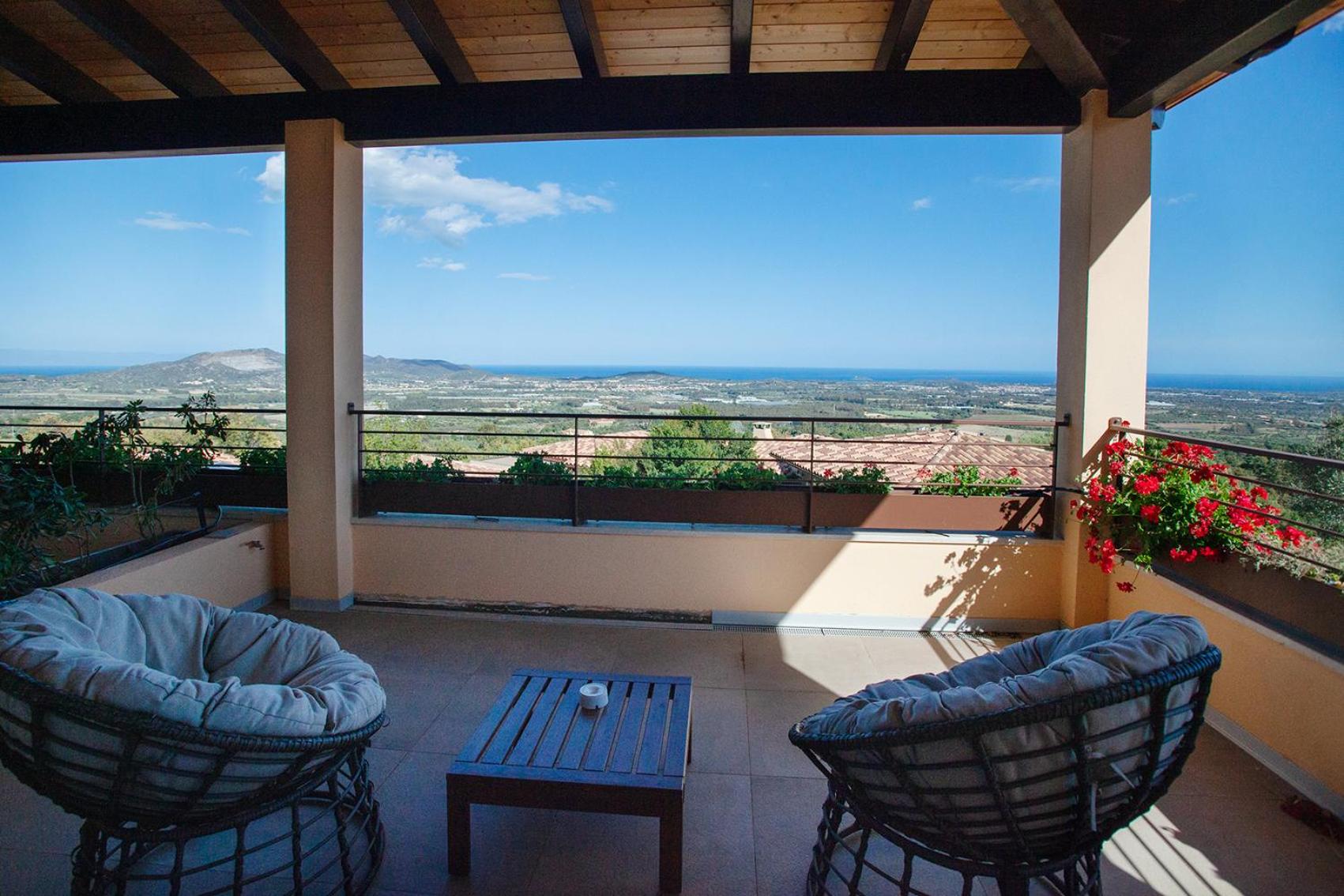 Deluxe Double Room with Sea View photo 3