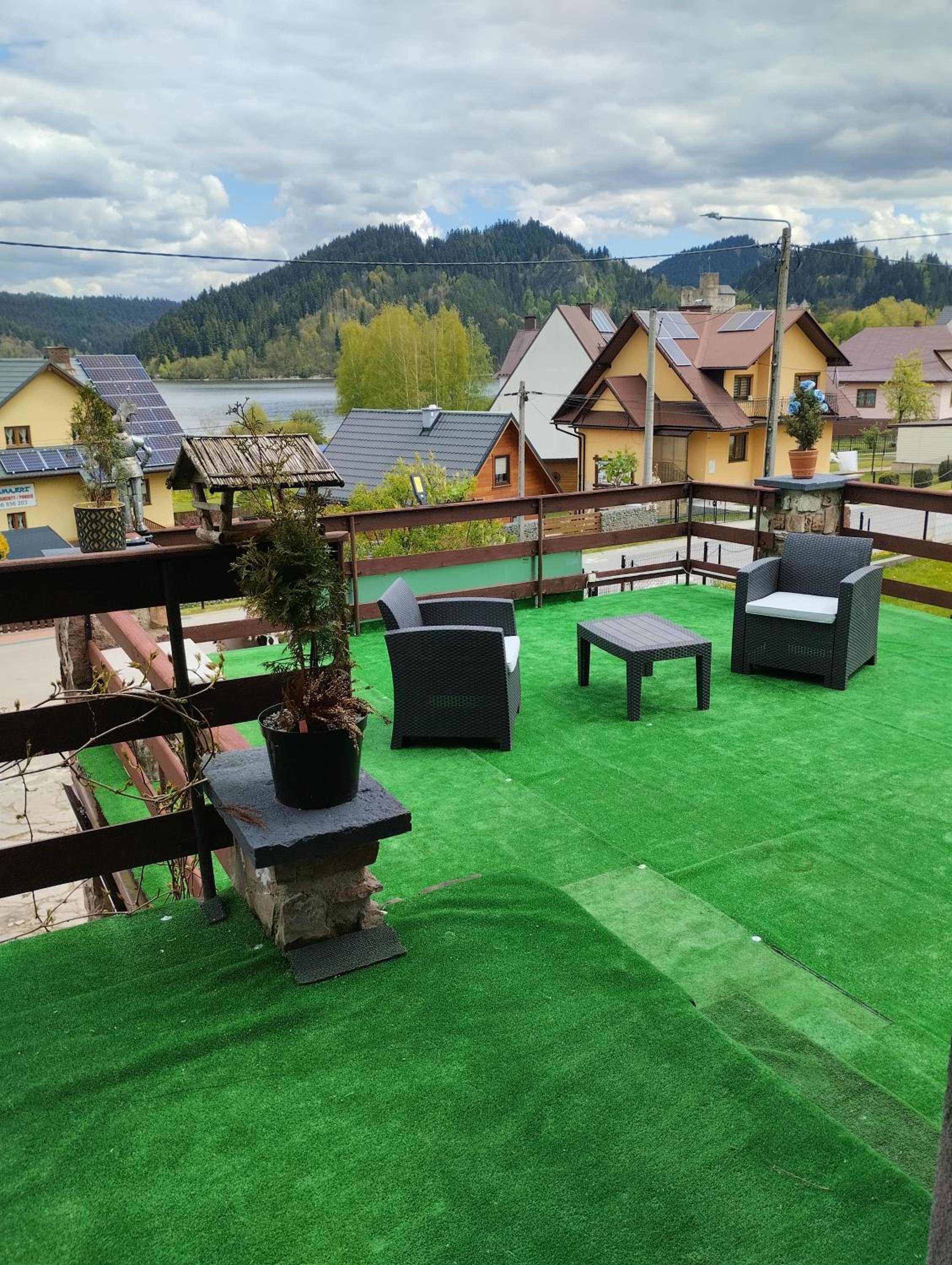 Apartment with Terrace - Photo 4