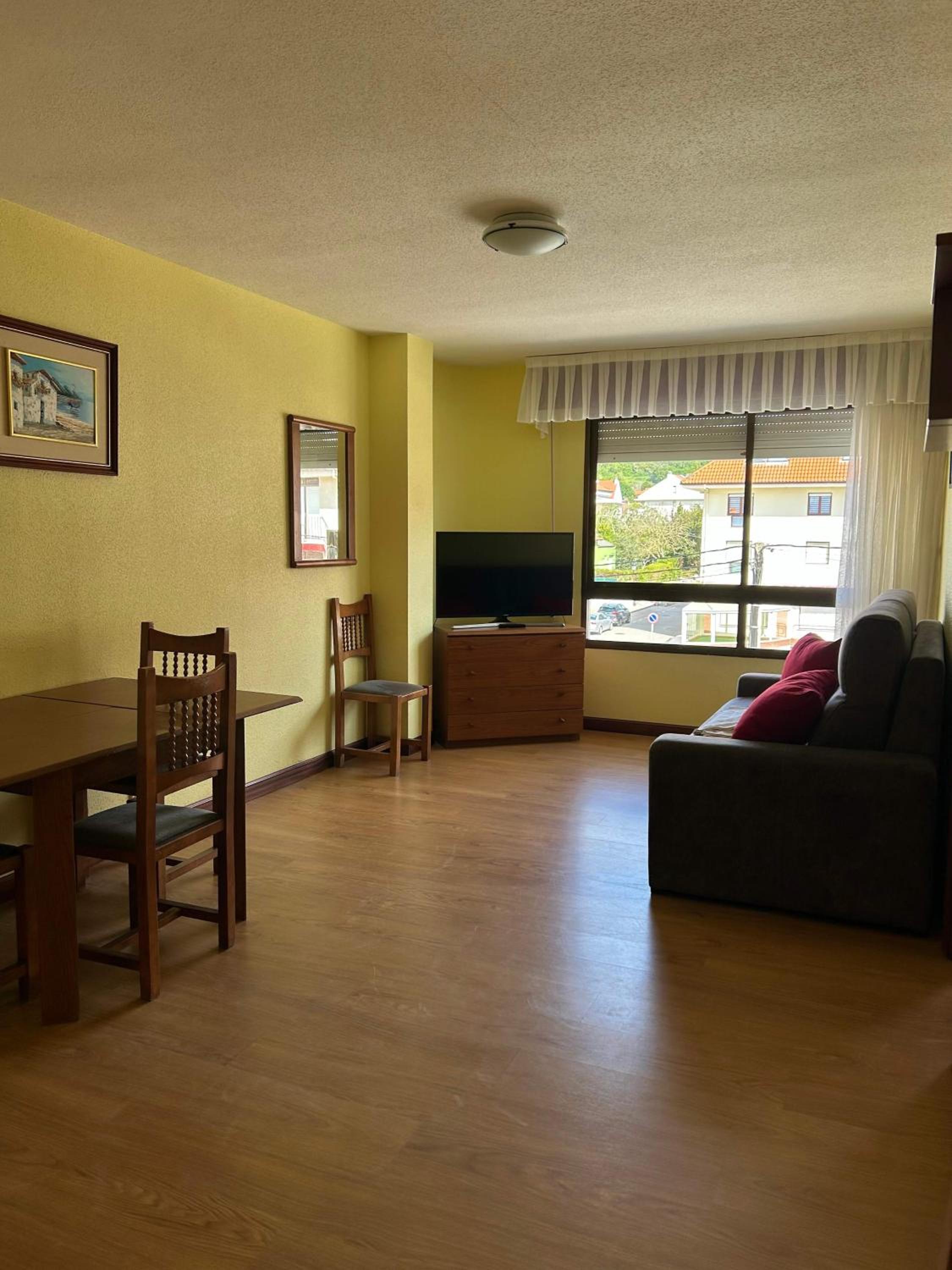 Two-Bedroom Apartment without Terrace ( 5 Adults )  photo 2