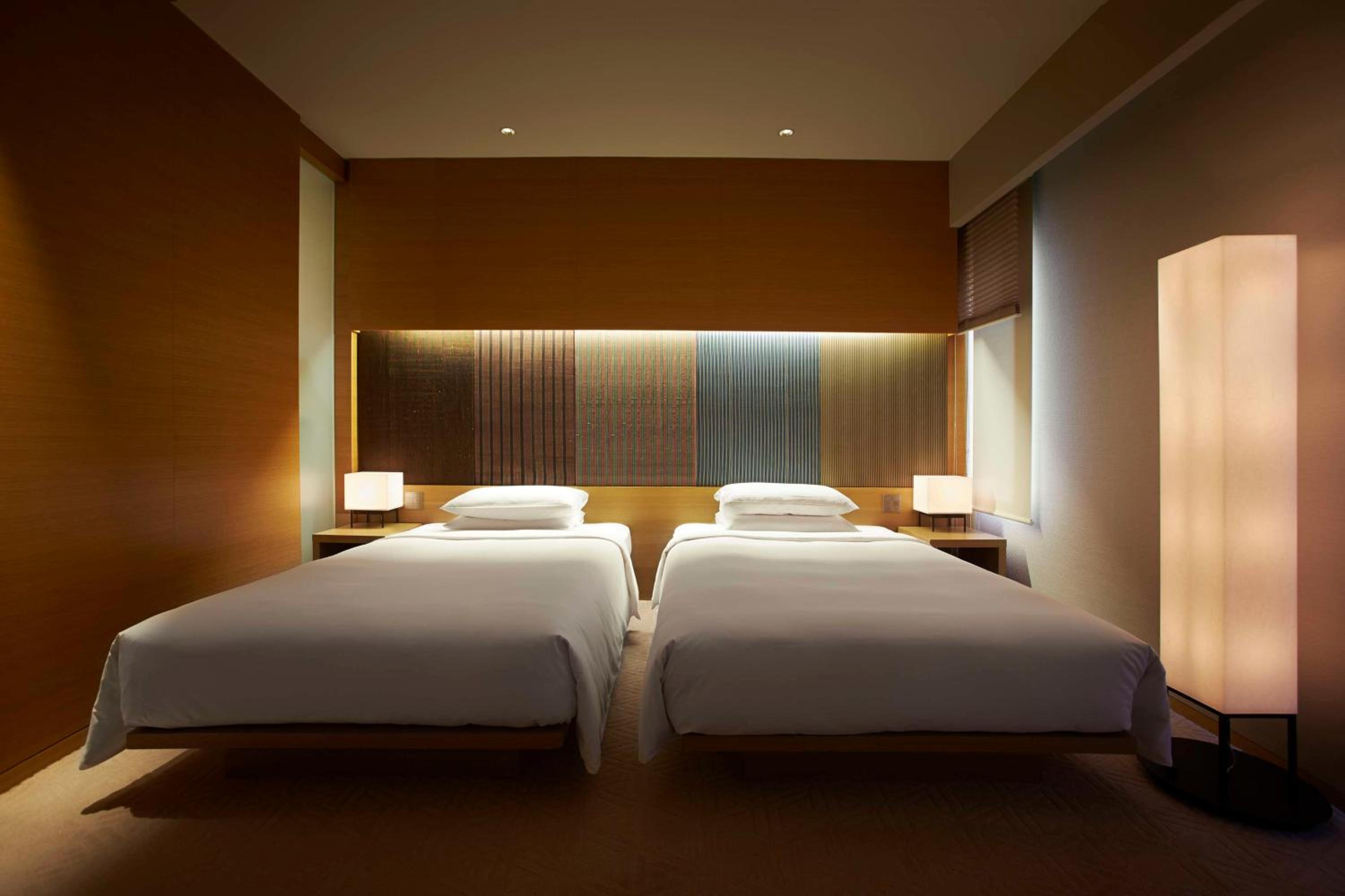 Twin Room - Photo 1