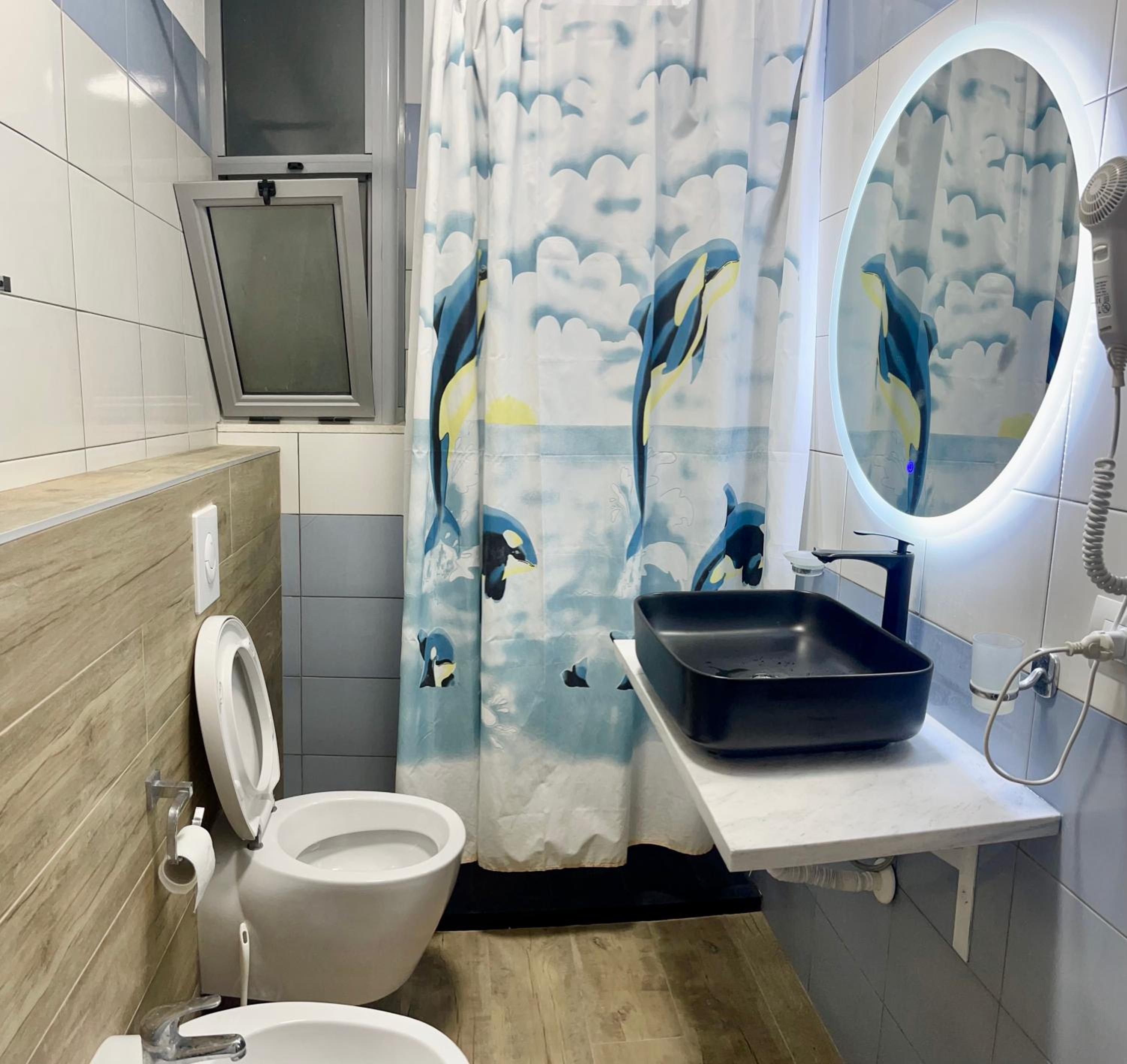 Apartment with Balcony photo 2