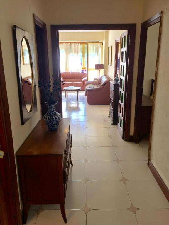 Two-Bedroom Apartment with Garden View - Photo 5