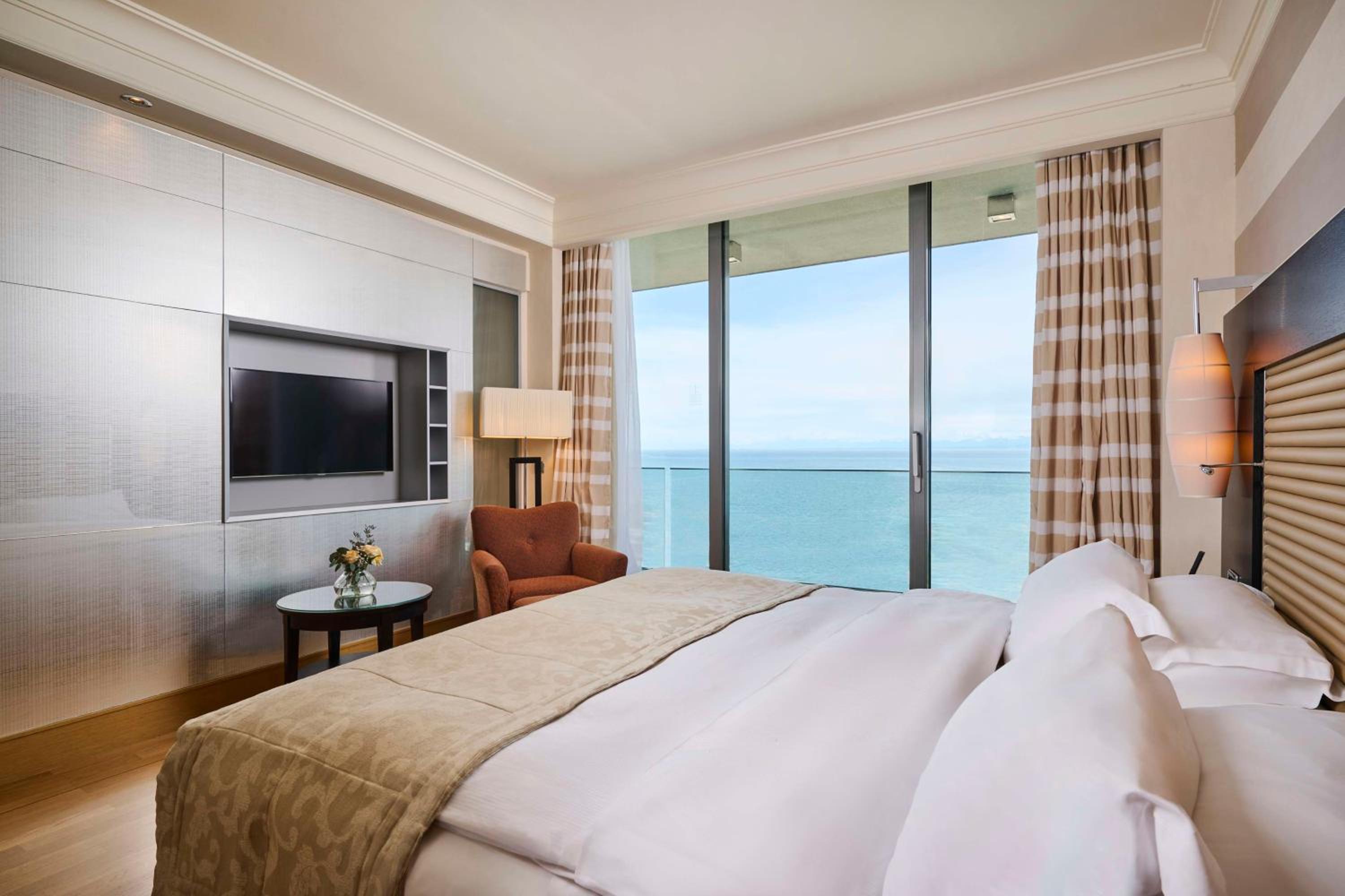 Executive Suite with Sea View