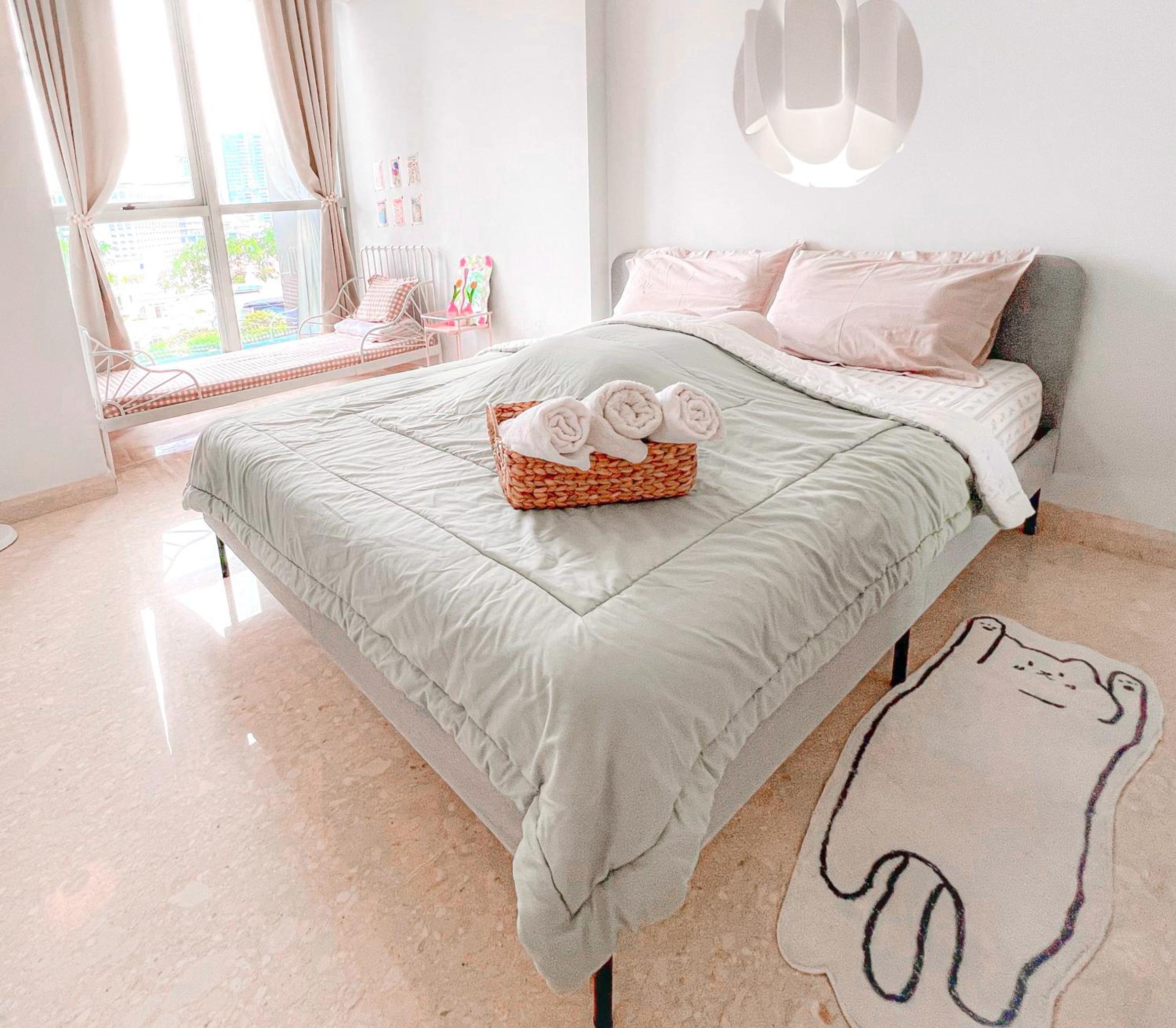 Superior One-Bedroom Apartment with Balcony