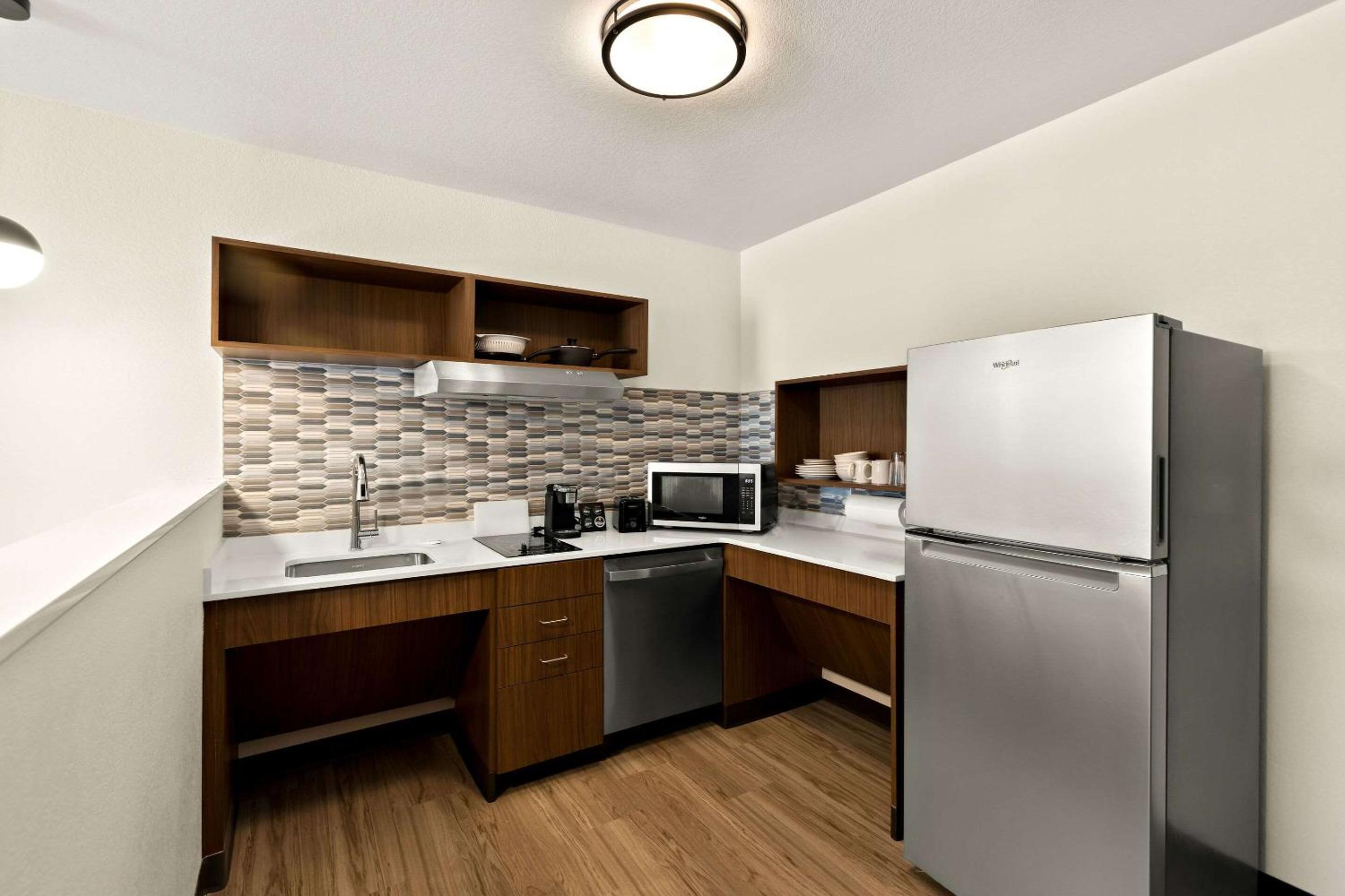  1-Bedroom King Suite